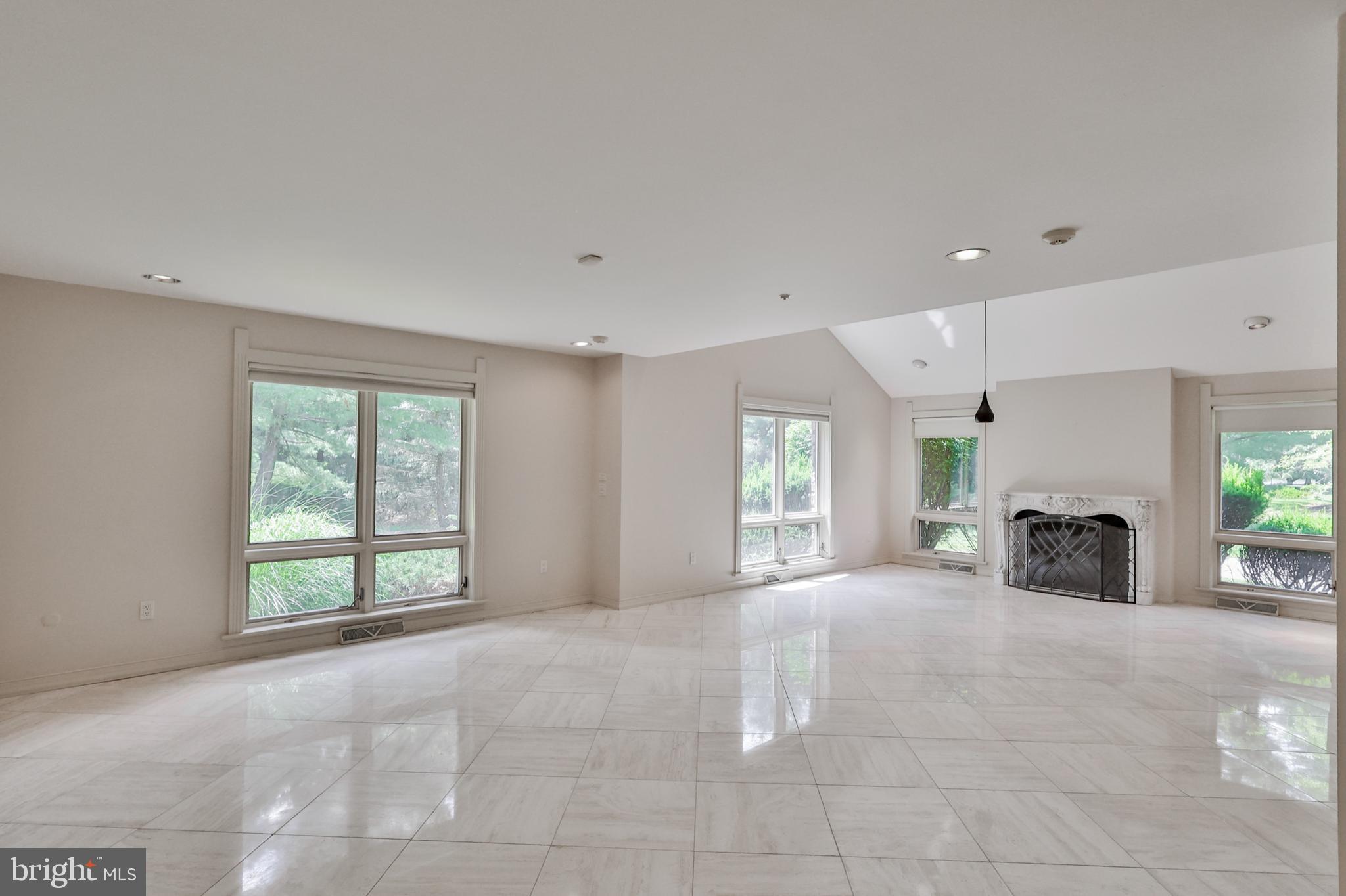 ROBIN HOOD - Residential