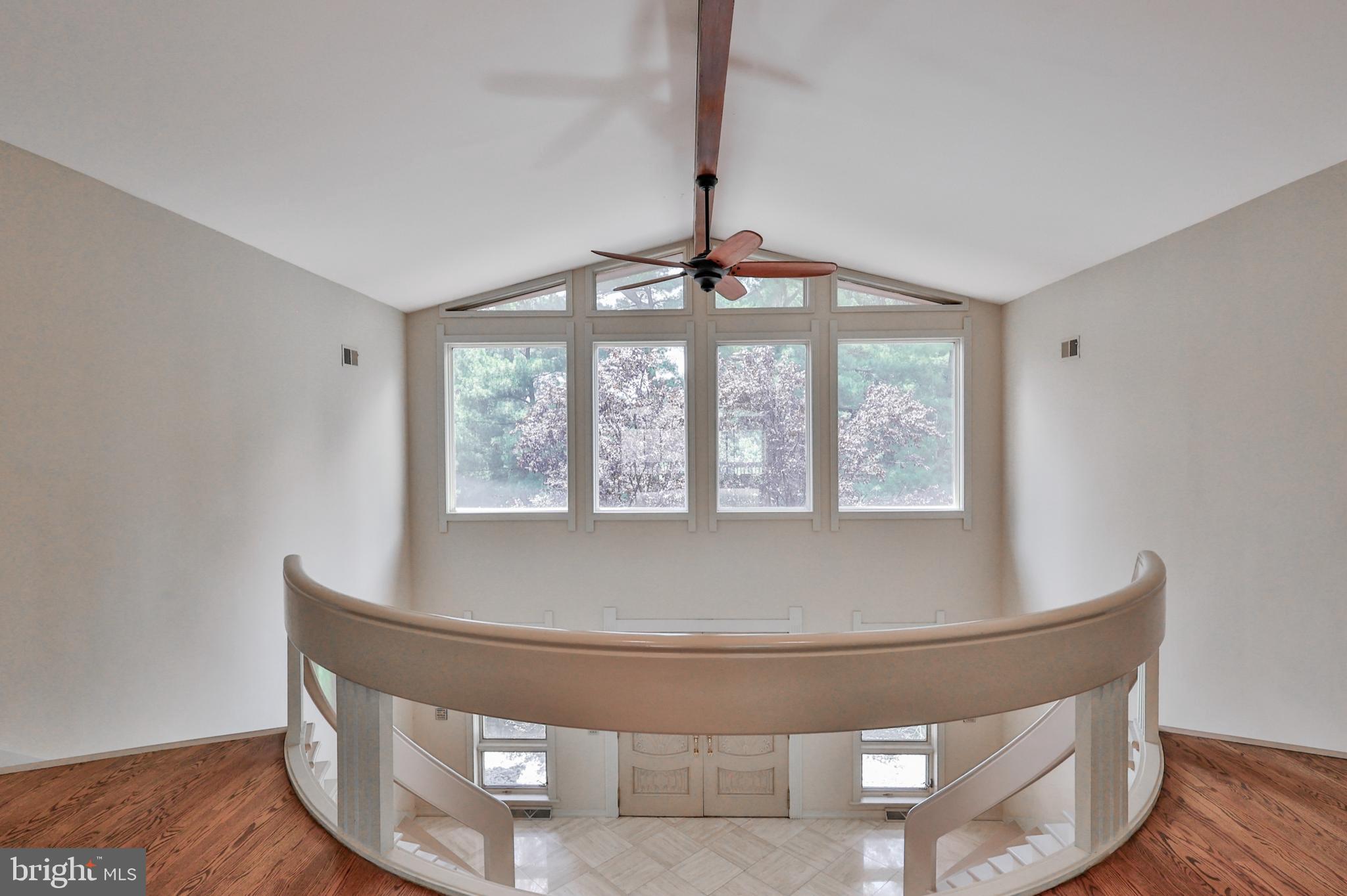 ROBIN HOOD - Residential