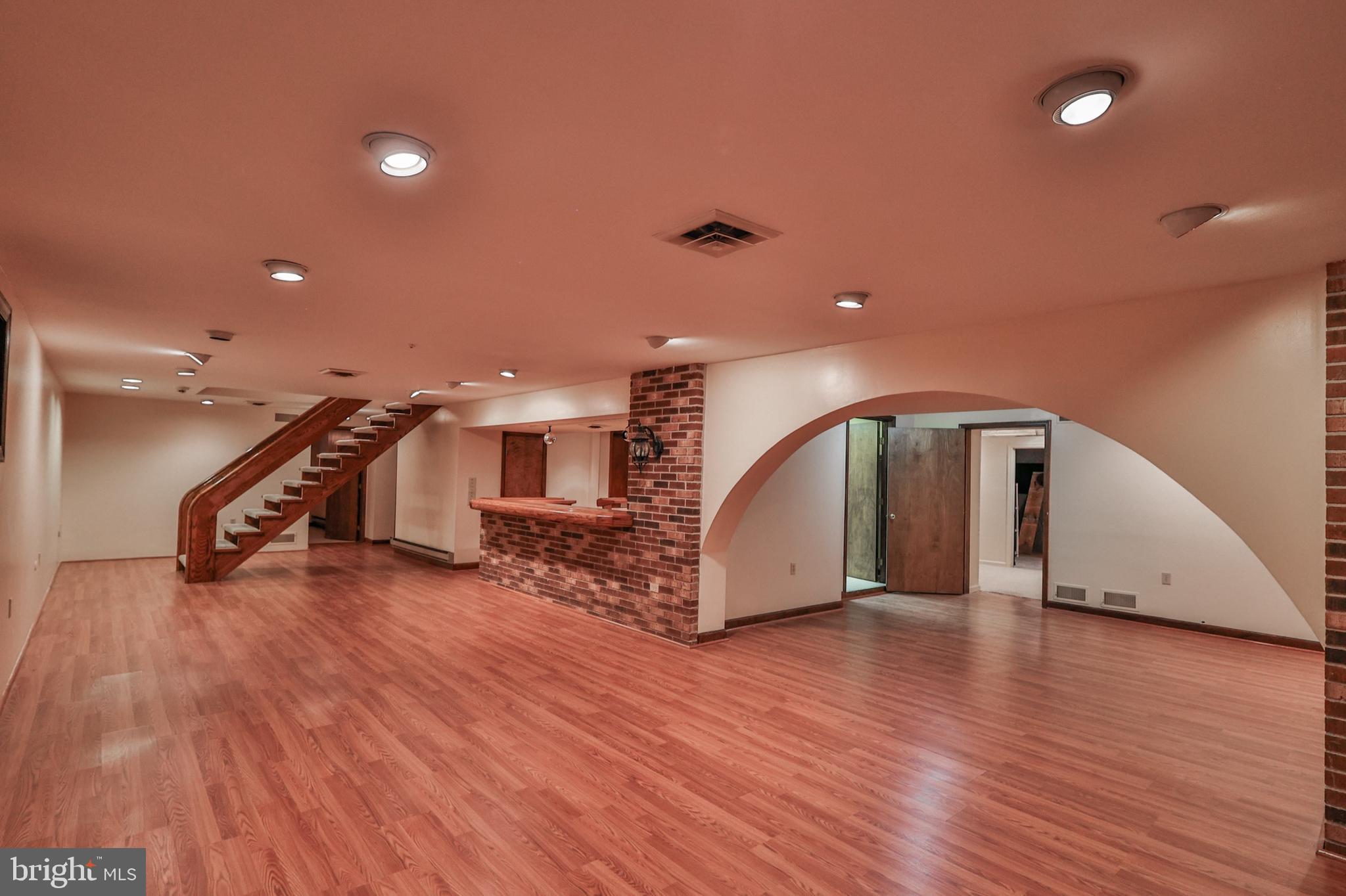 ROBIN HOOD - Residential