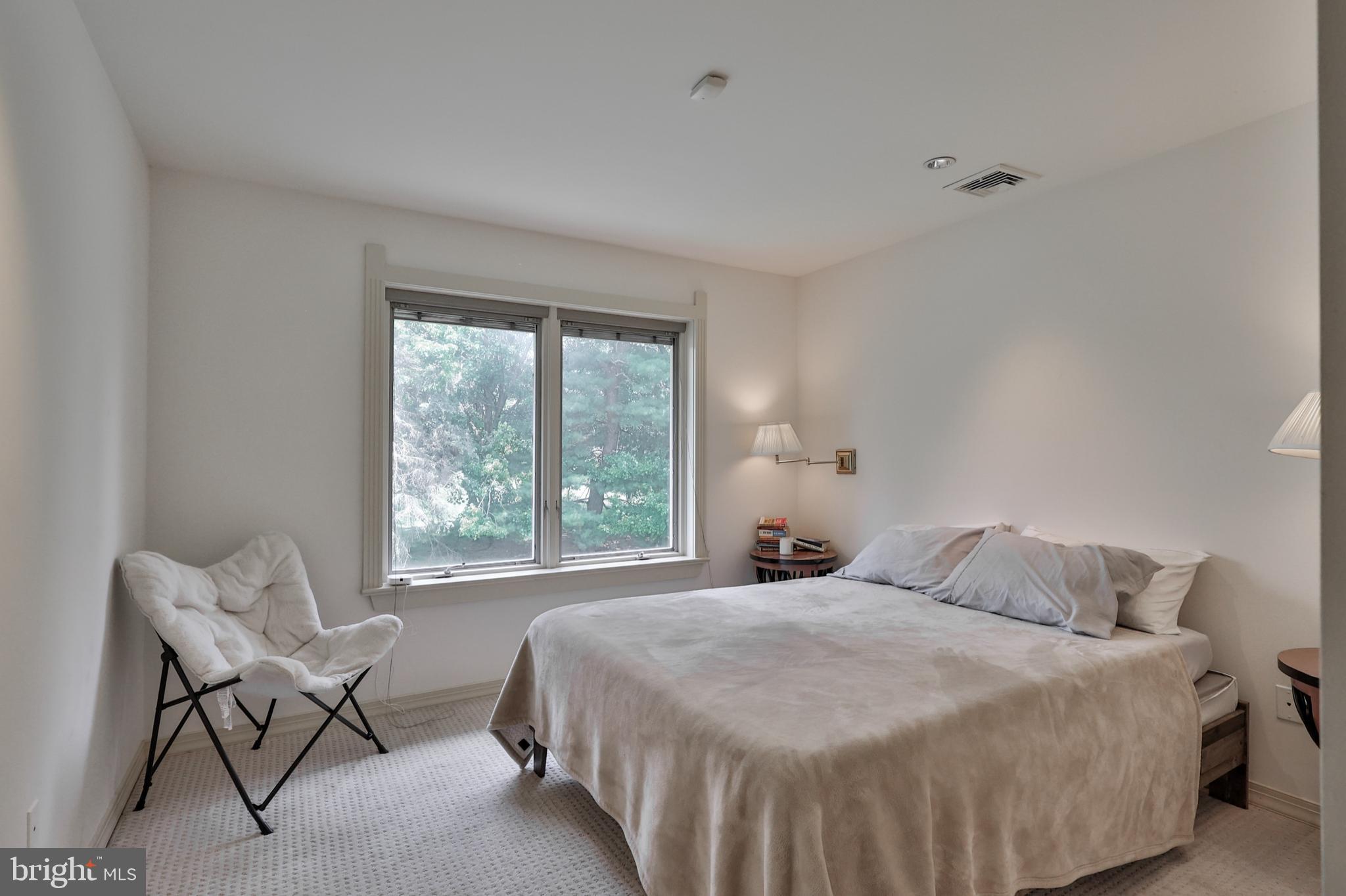 ROBIN HOOD - Residential