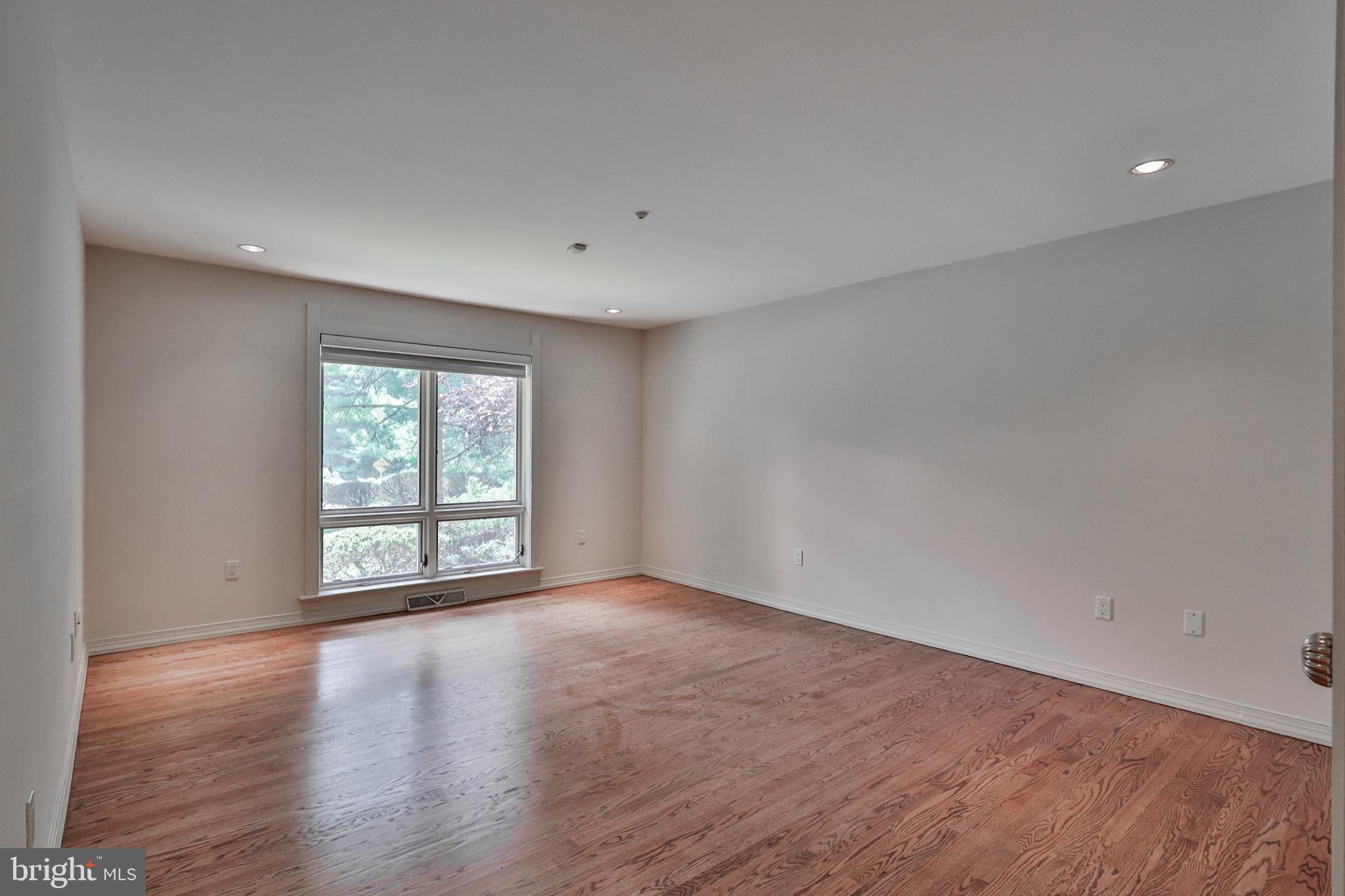 ROBIN HOOD - Residential