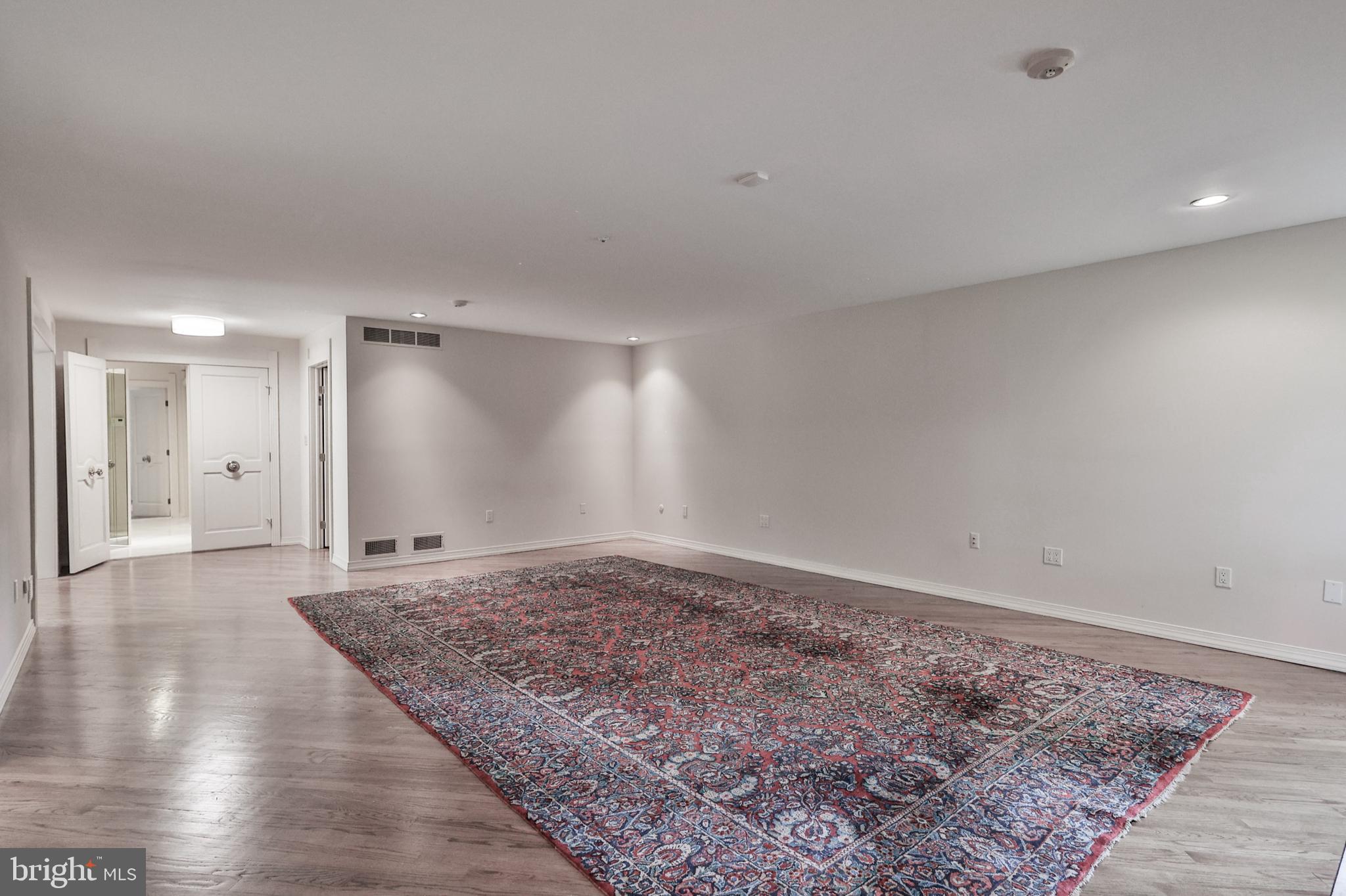 ROBIN HOOD - Residential