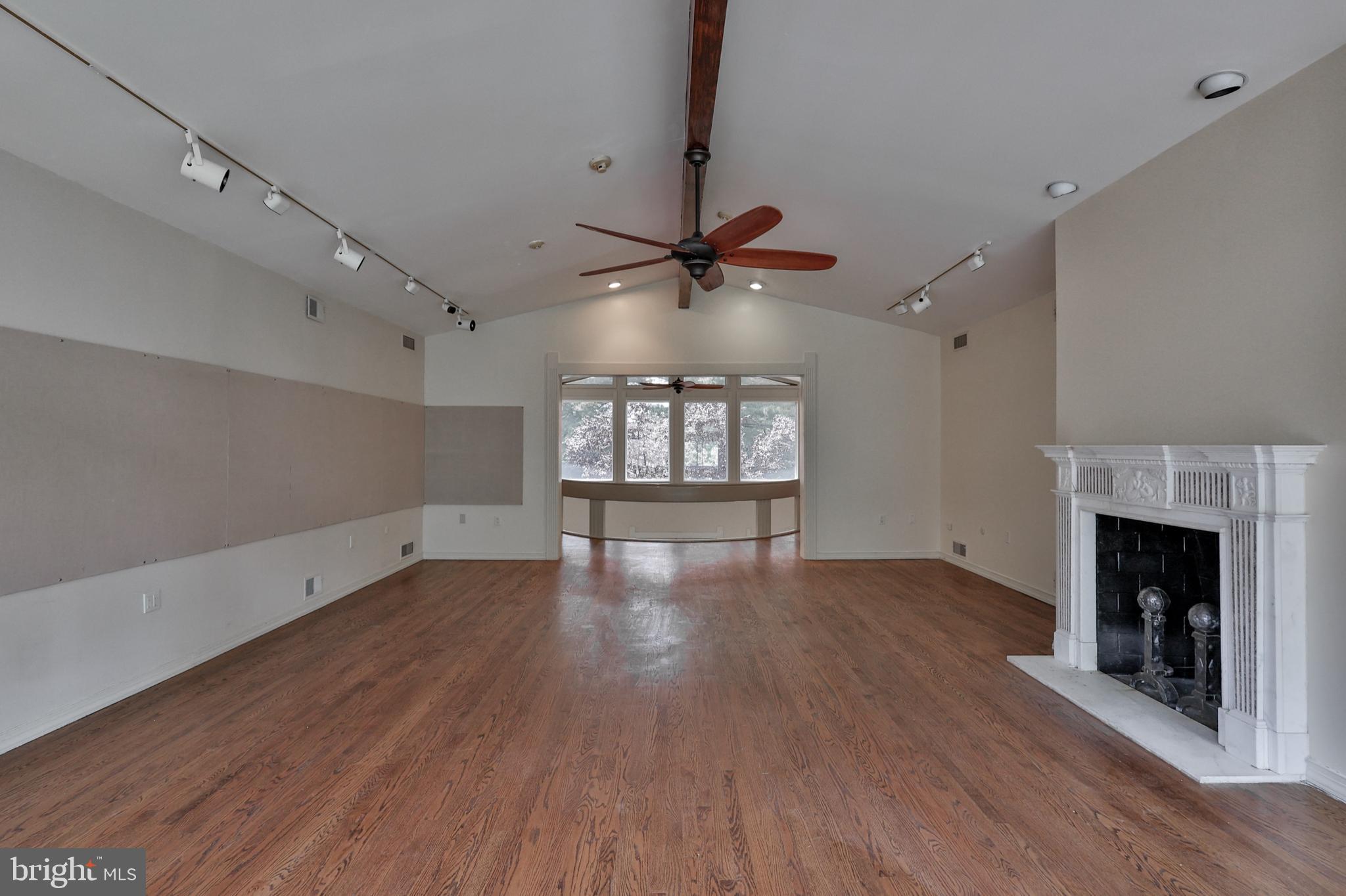 ROBIN HOOD - Residential