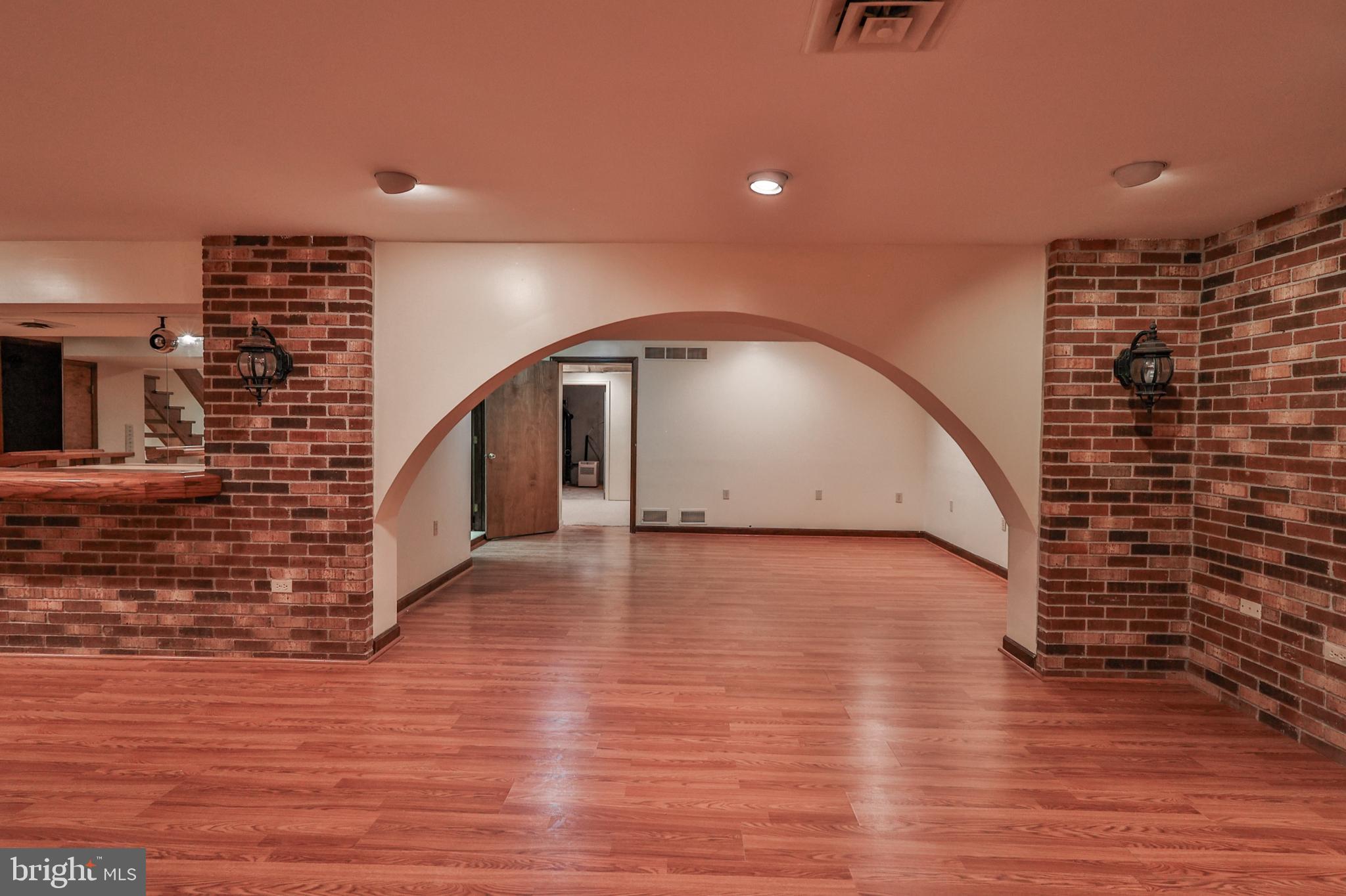 ROBIN HOOD - Residential