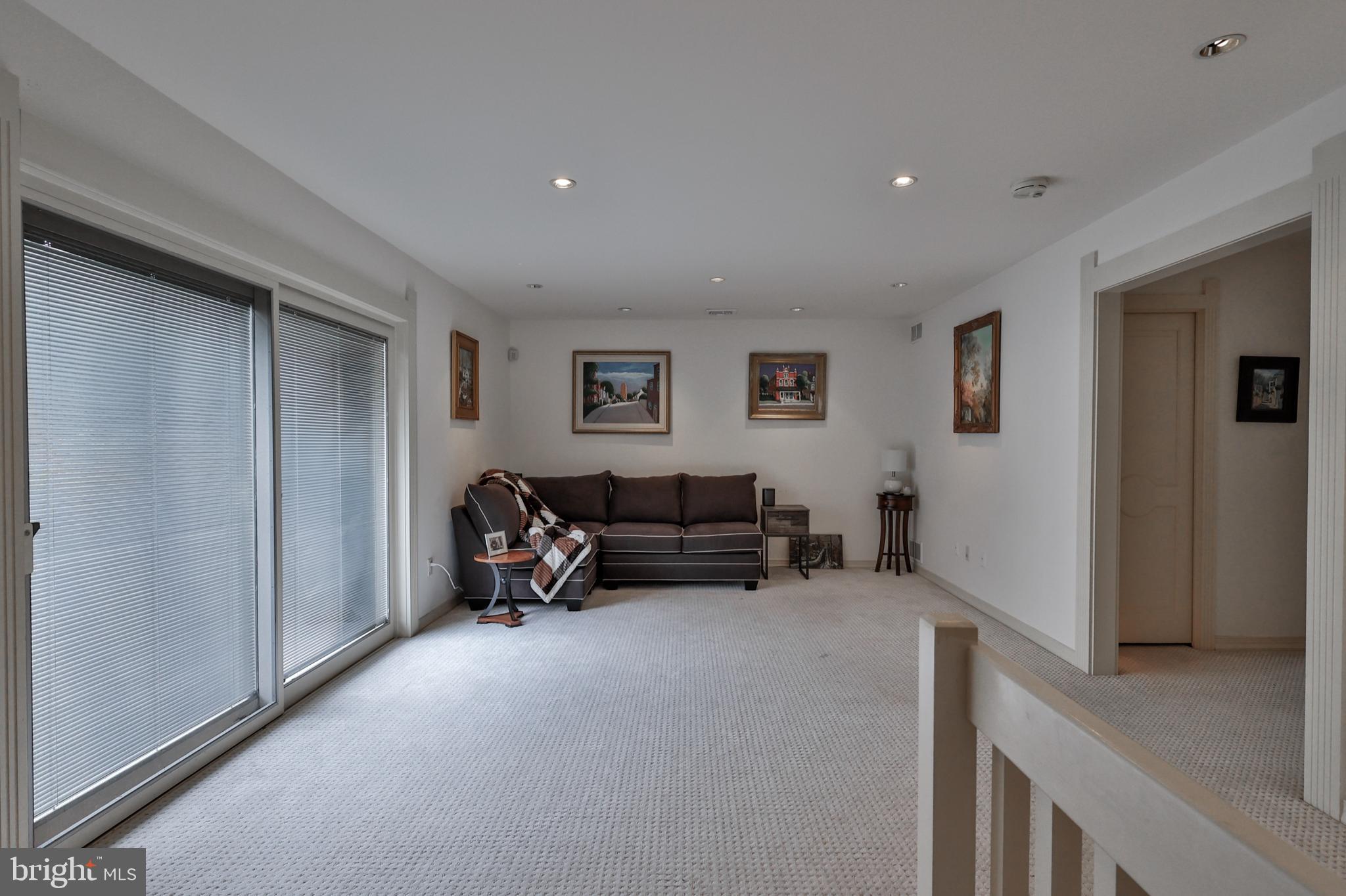 ROBIN HOOD - Residential