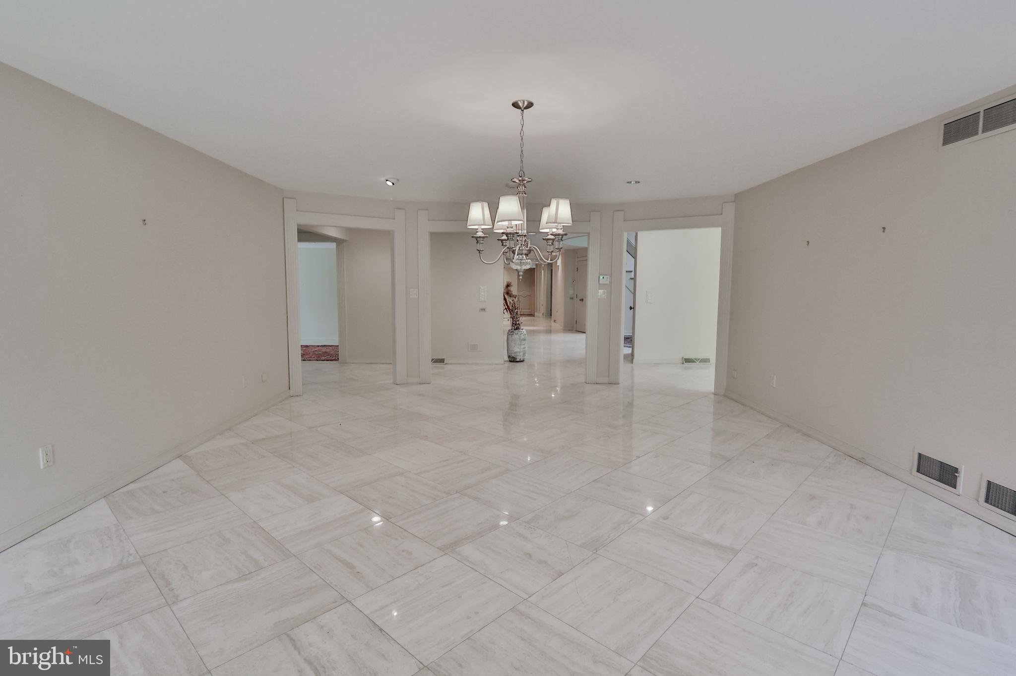 ROBIN HOOD - Residential