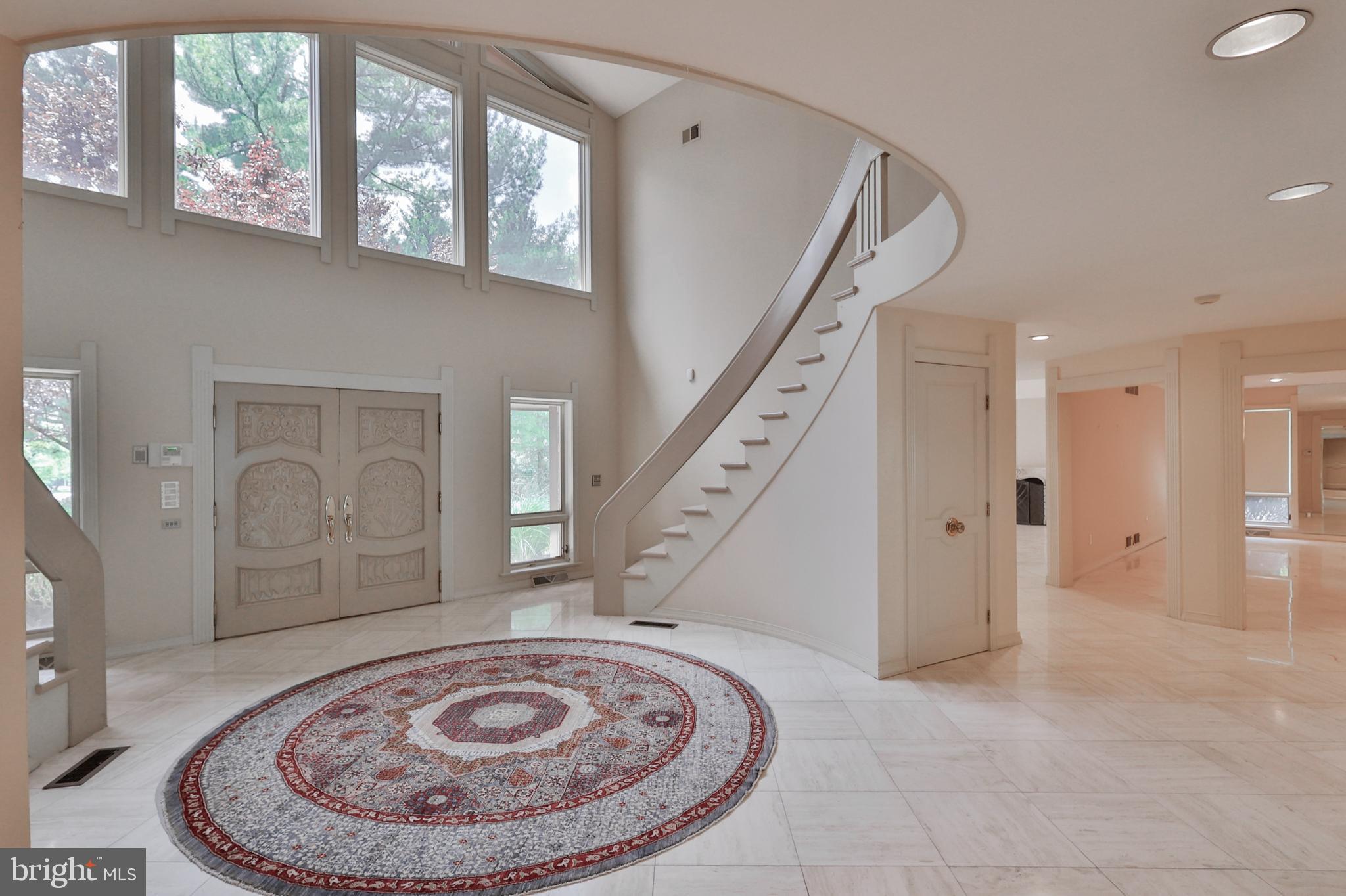 ROBIN HOOD - Residential