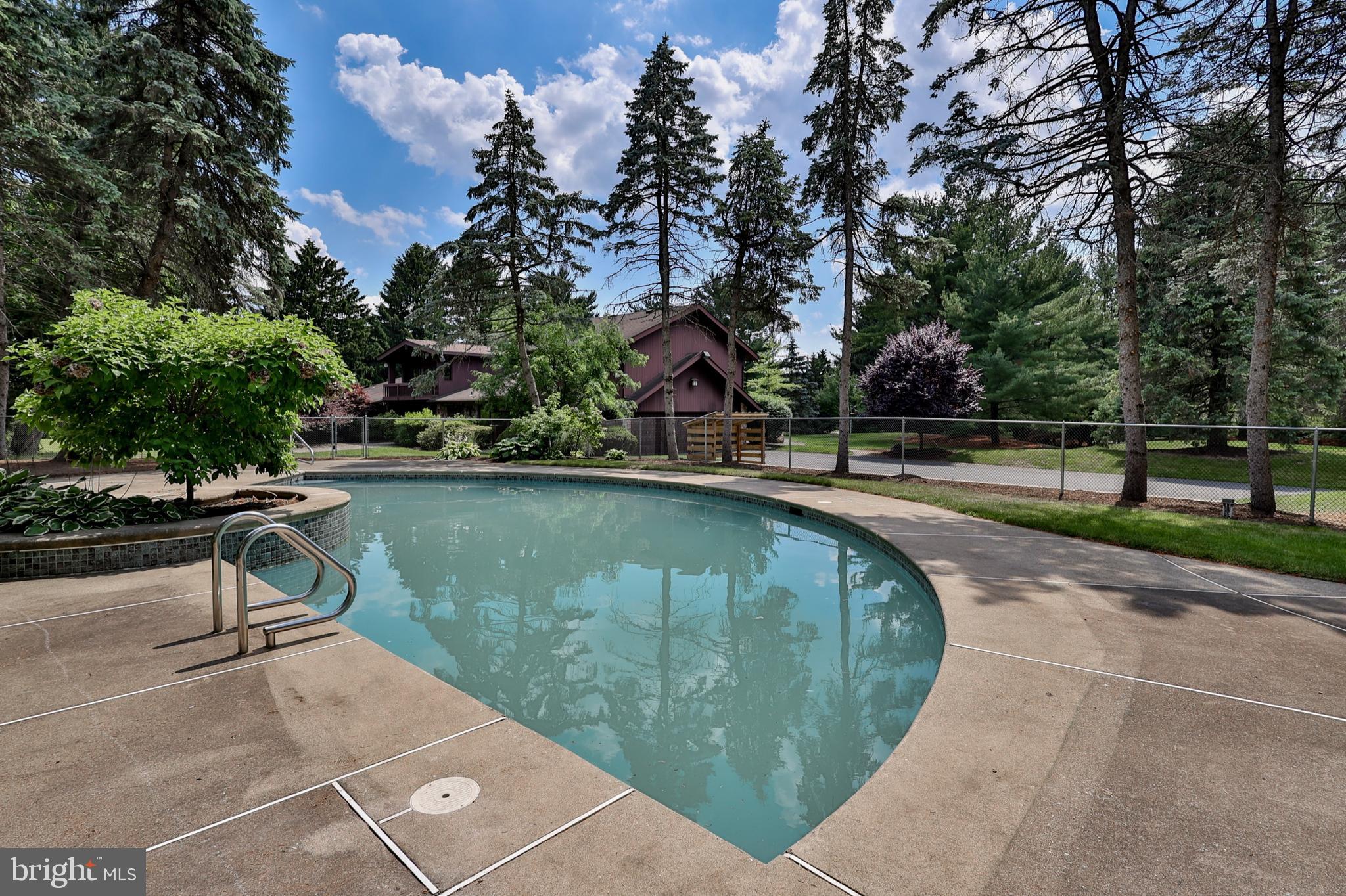 ROBIN HOOD - Residential