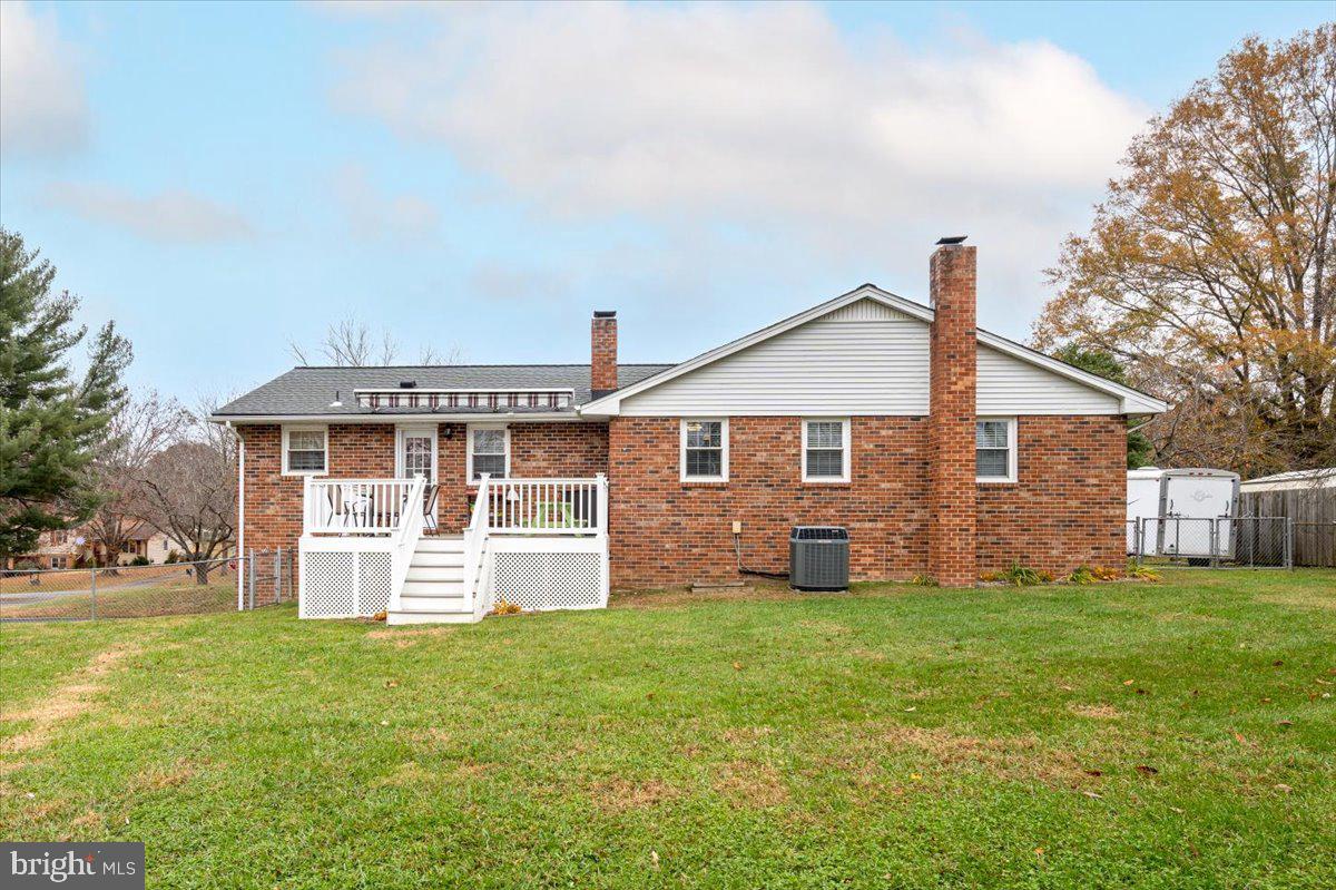 NORTH FERRY FARMS - Residential