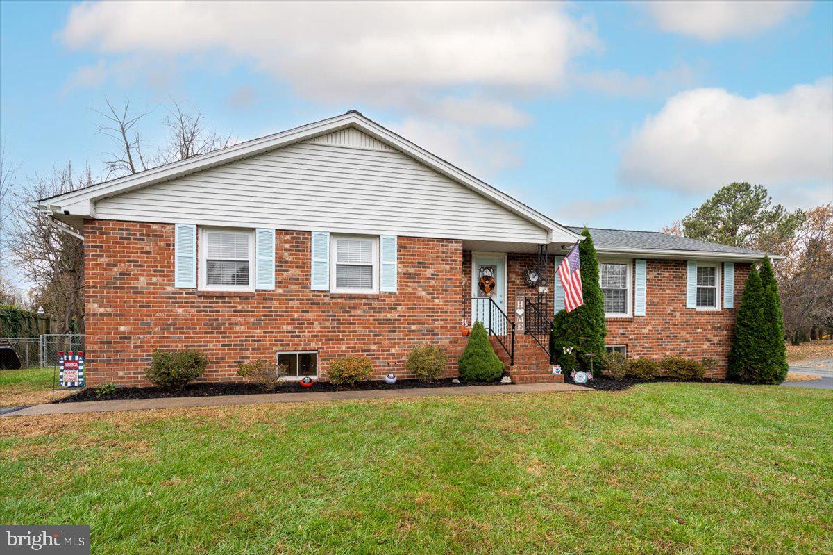 NORTH FERRY FARMS - Residential