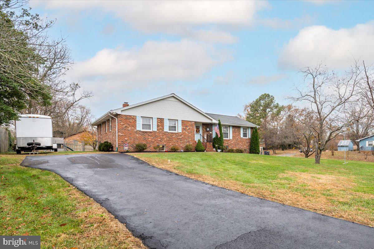 NORTH FERRY FARMS - Residential