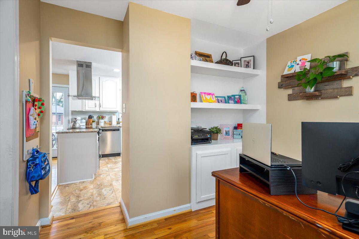 NORTH FERRY FARMS - Residential