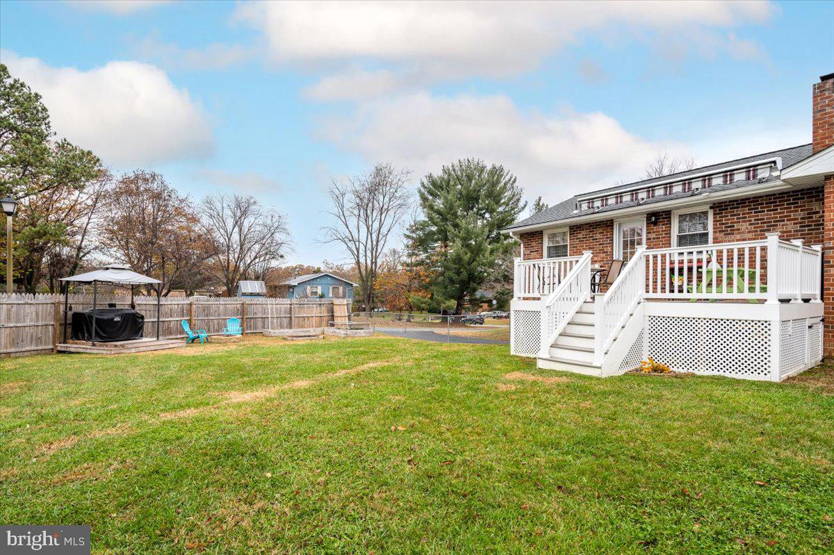 NORTH FERRY FARMS - Residential