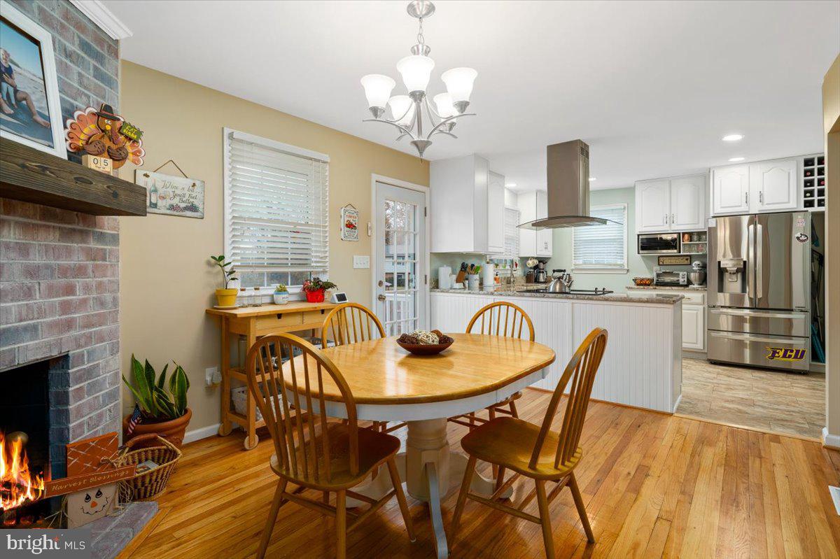 NORTH FERRY FARMS - Residential