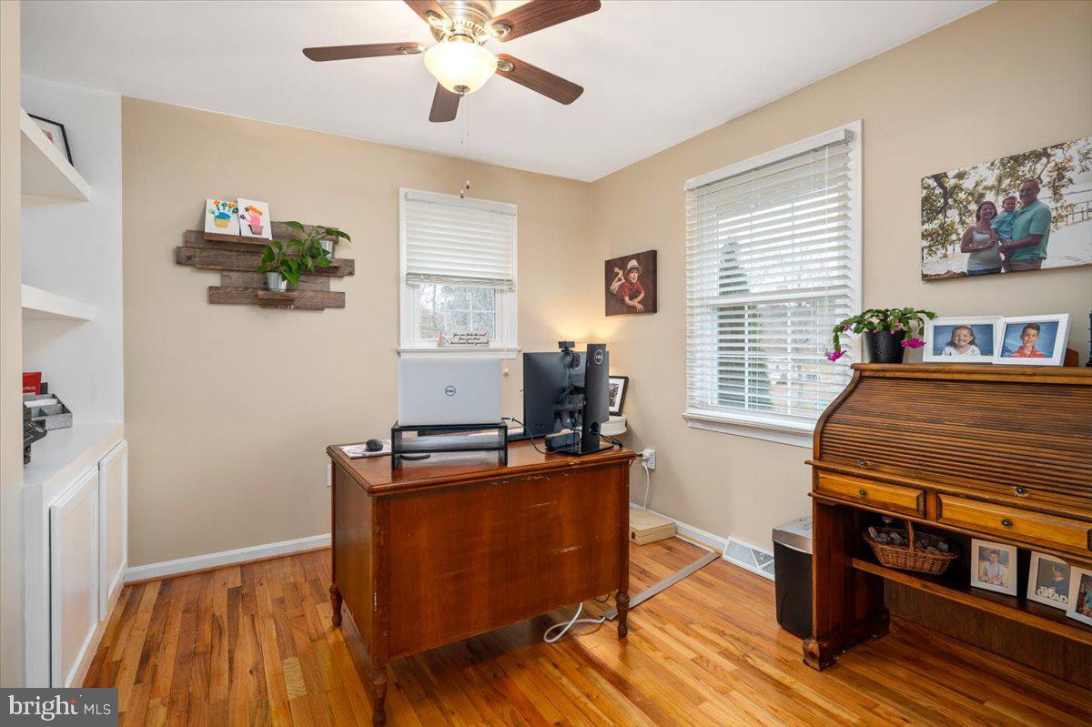 NORTH FERRY FARMS - Residential