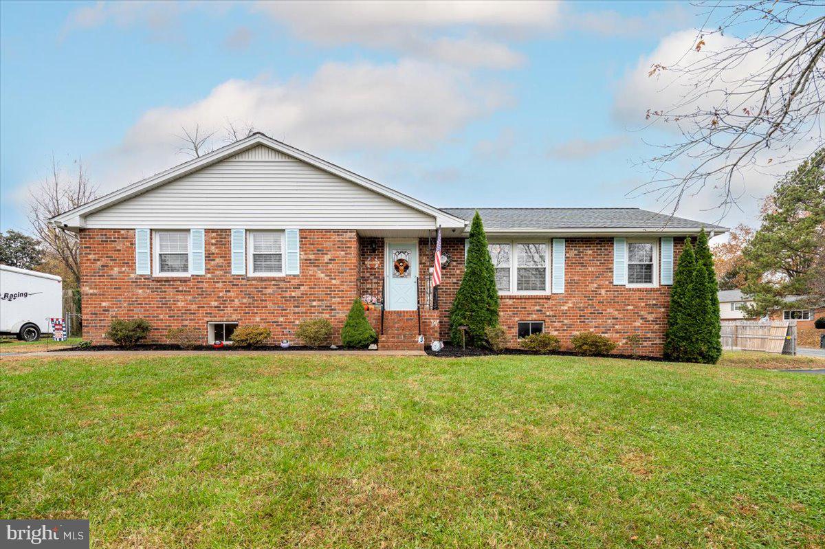 NORTH FERRY FARMS - Residential