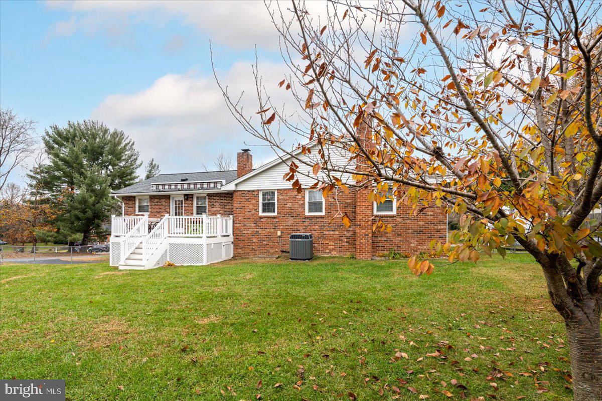 NORTH FERRY FARMS - Residential