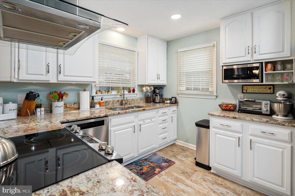 NORTH FERRY FARMS - Residential