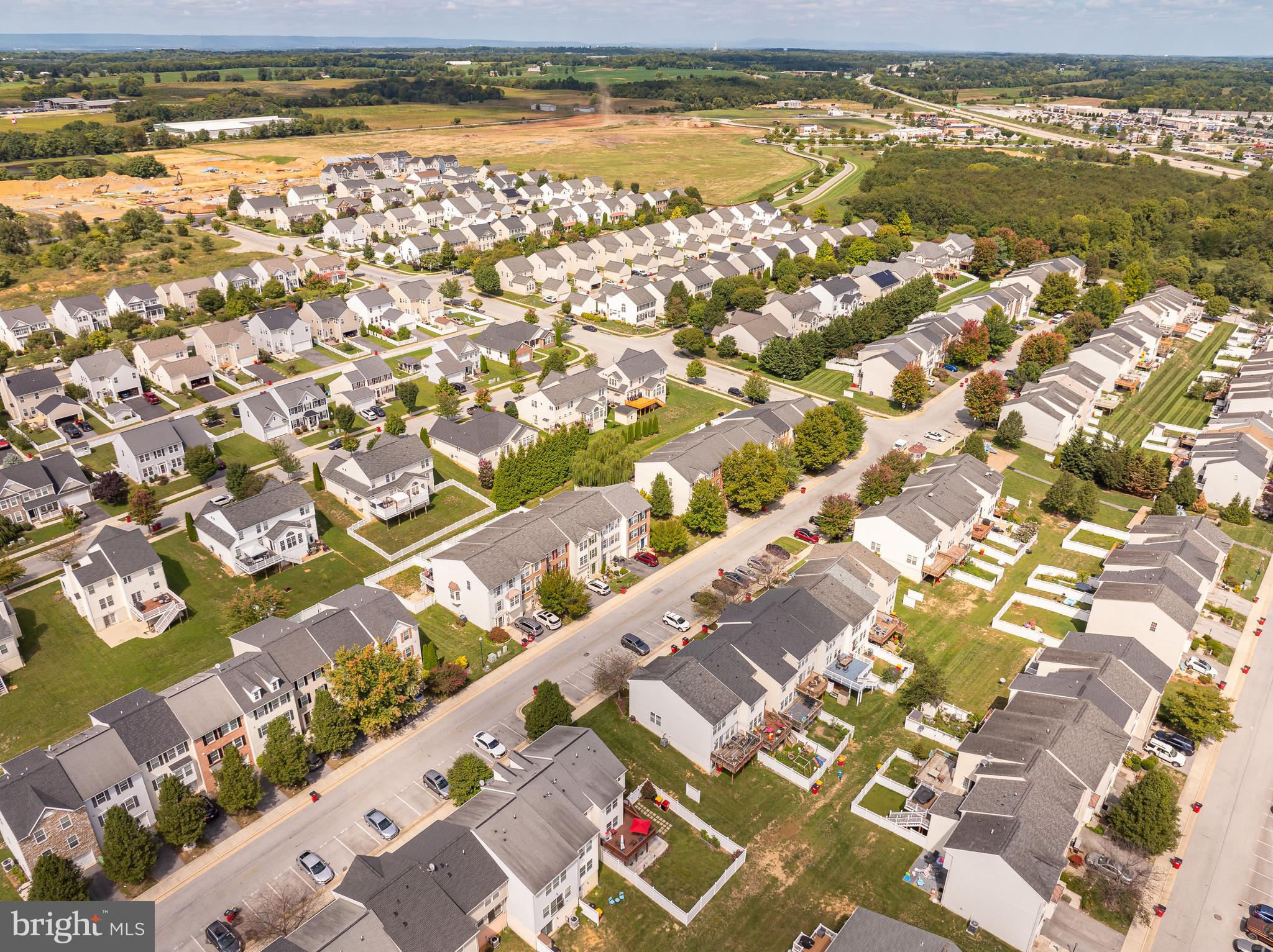 LAKELAND PLACE - Residential Lease