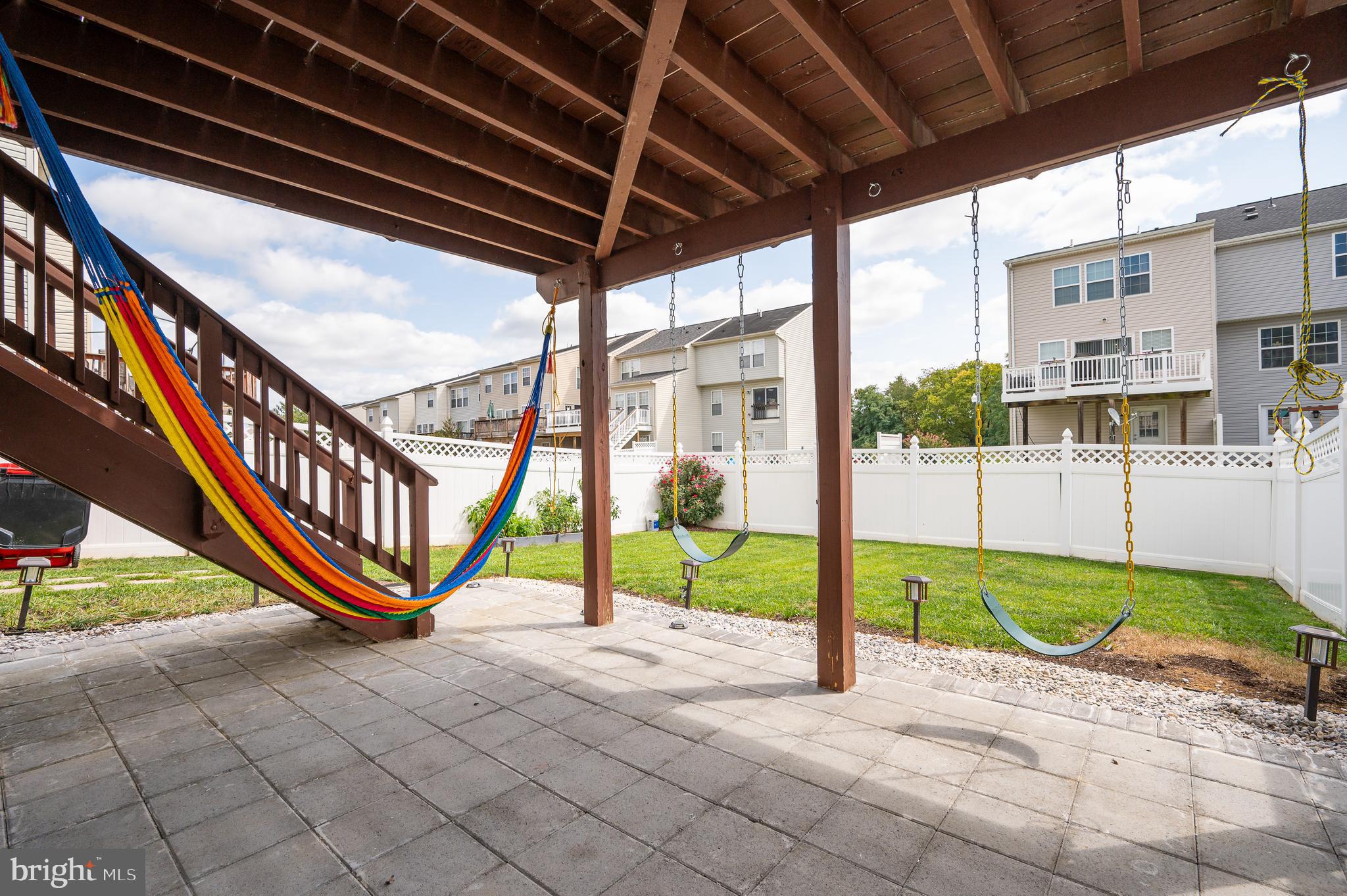 LAKELAND PLACE - Residential Lease