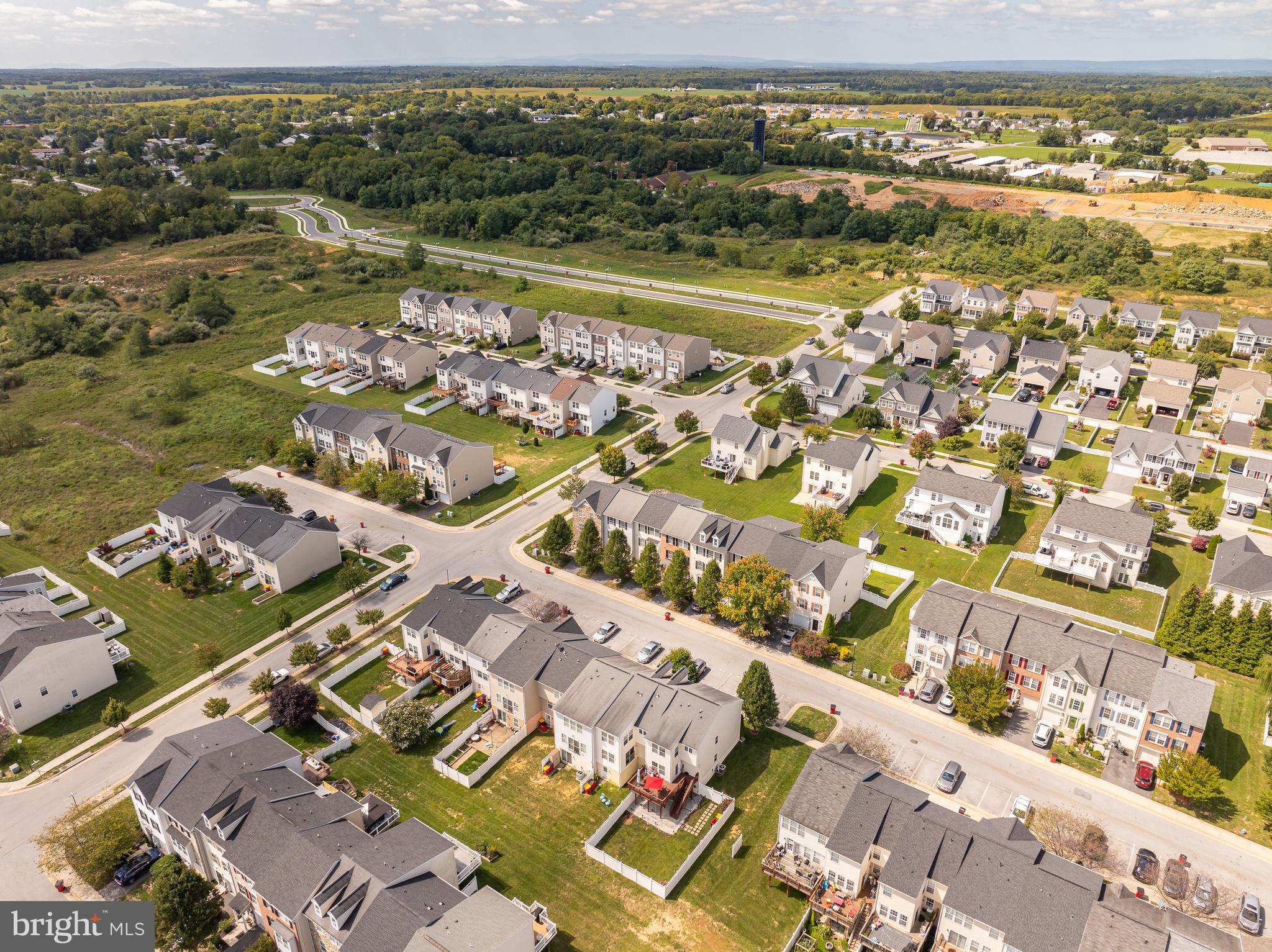 LAKELAND PLACE - Residential Lease