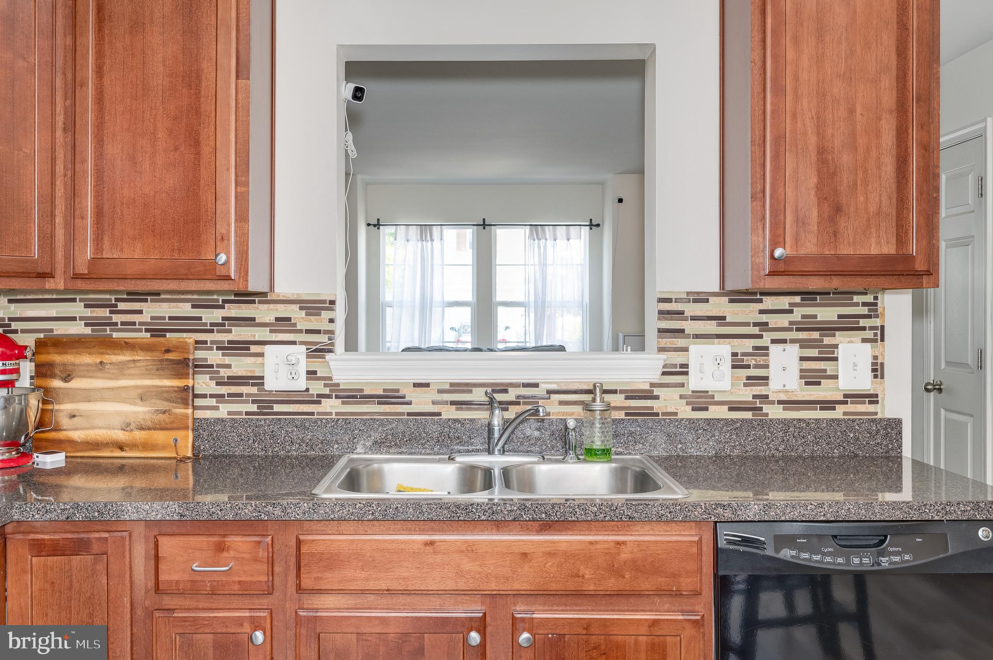 LAKELAND PLACE - Residential Lease