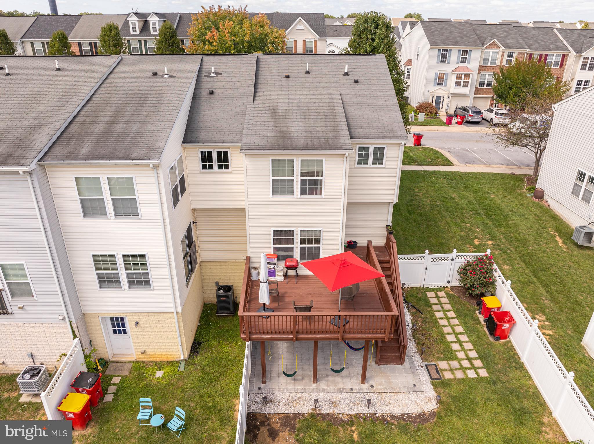 LAKELAND PLACE - Residential Lease