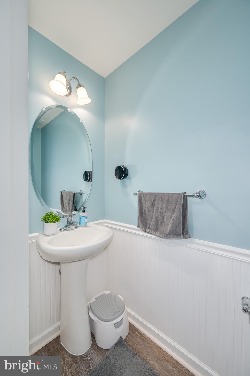 LAKELAND PLACE - Residential Lease