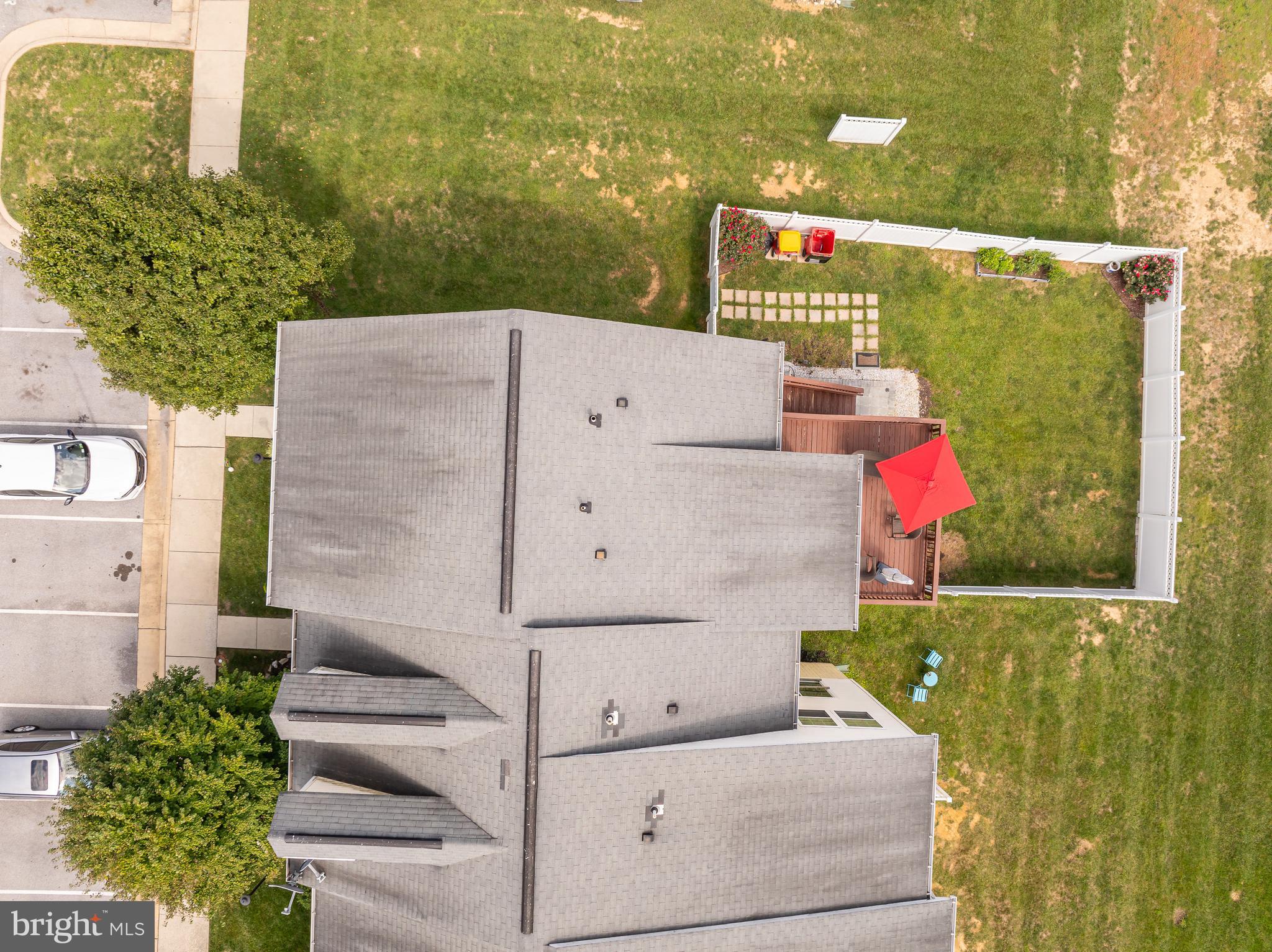 LAKELAND PLACE - Residential Lease