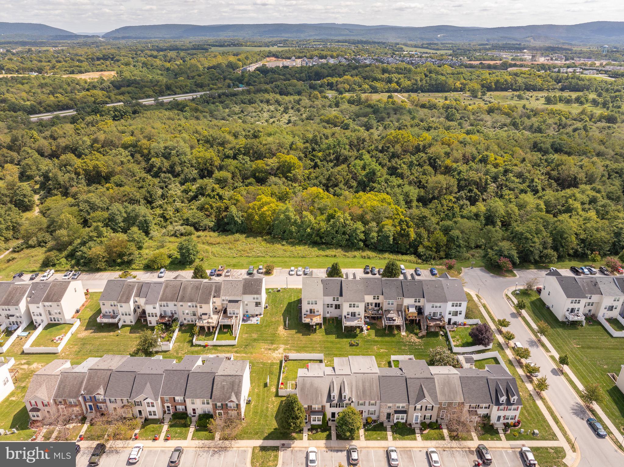 LAKELAND PLACE - Residential Lease