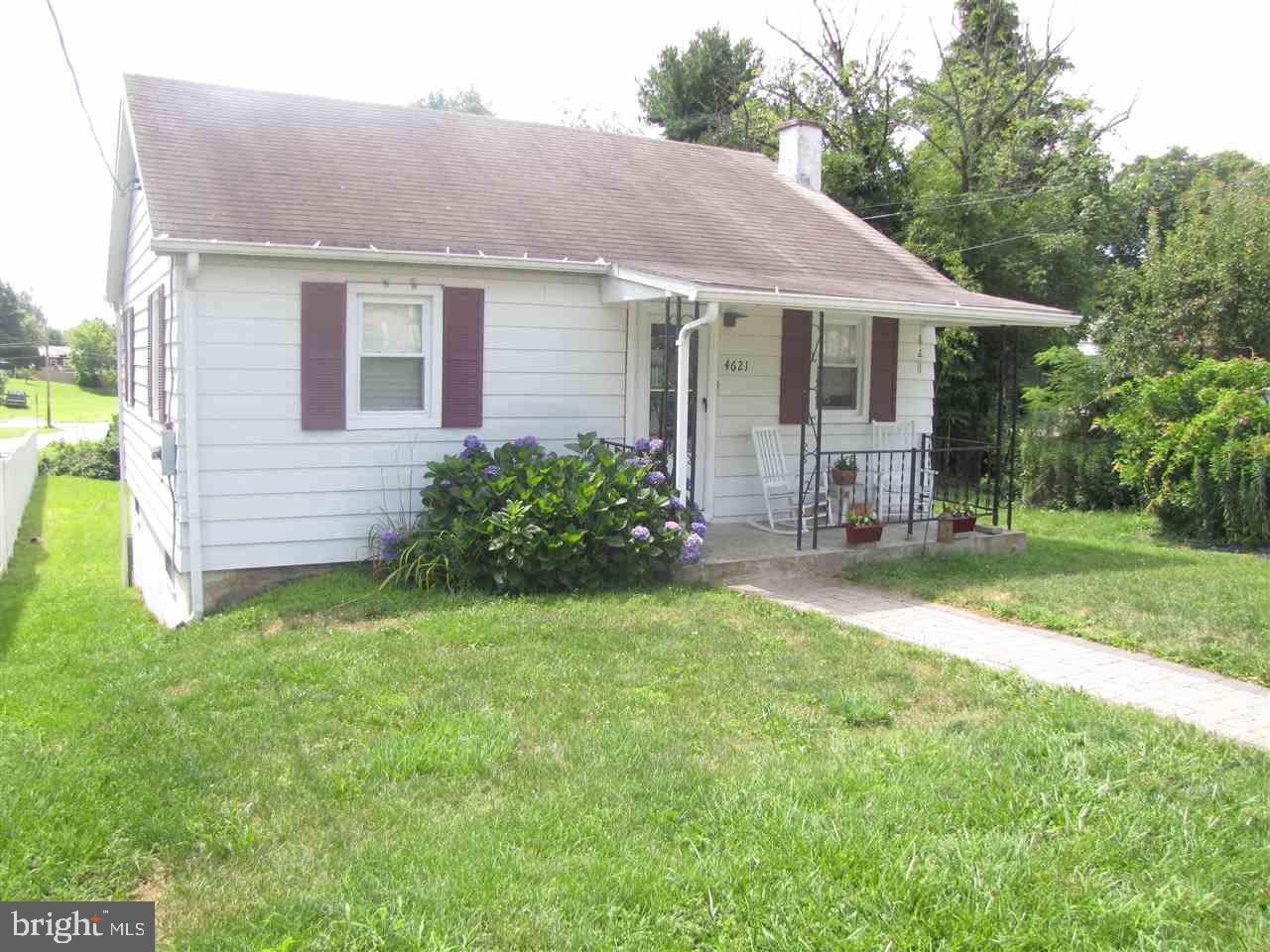 Charming Ranch on a quiet street ready for a new owner. This home is great for a first time home owner, or someone looking to downsize. New Kitchen, and all appliances convey, including washer and dryer, and dehumidifier. Schedule your showing today, and bring all offers.