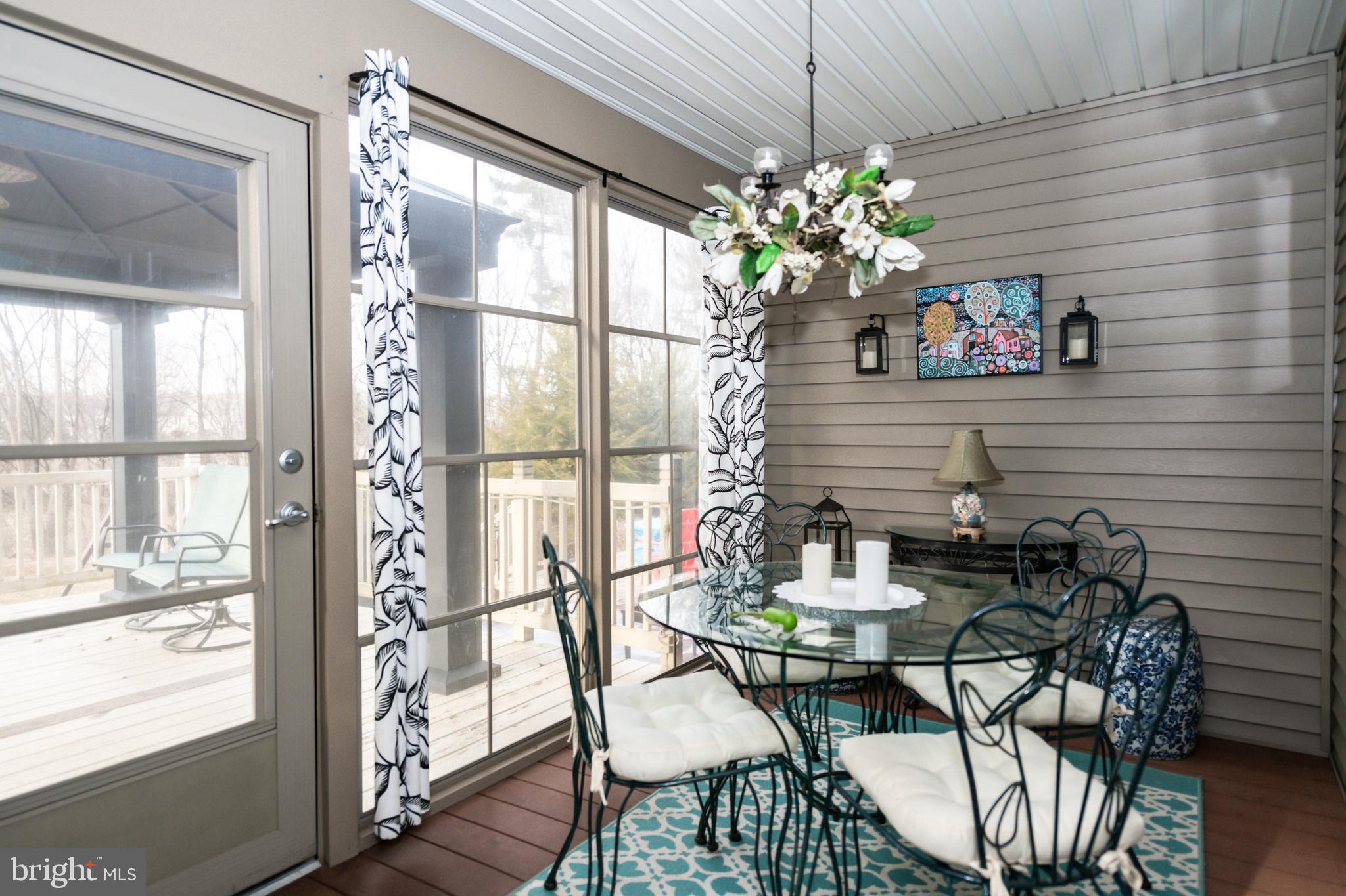 THE OAKS - Residential