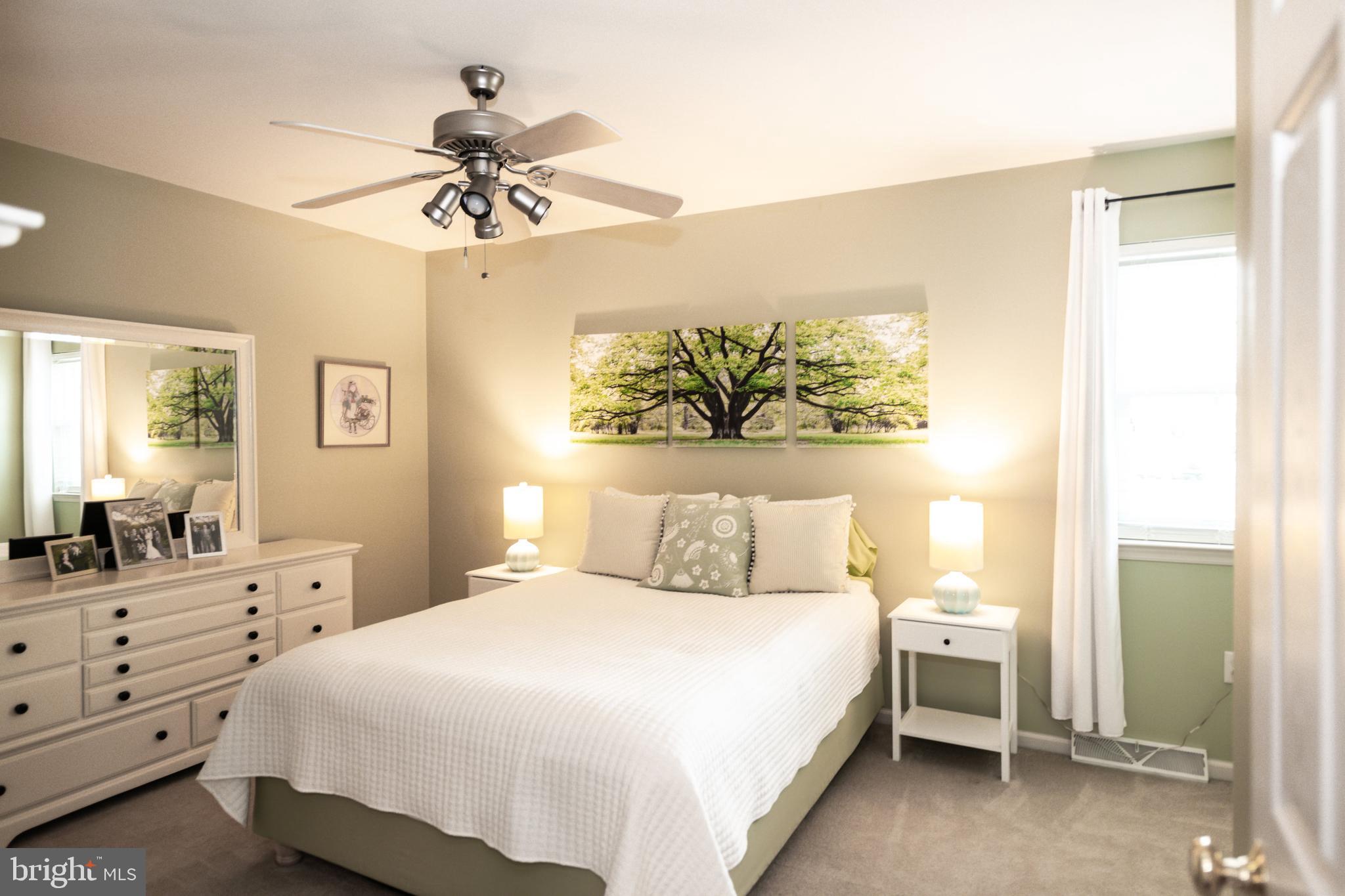 THE OAKS - Residential