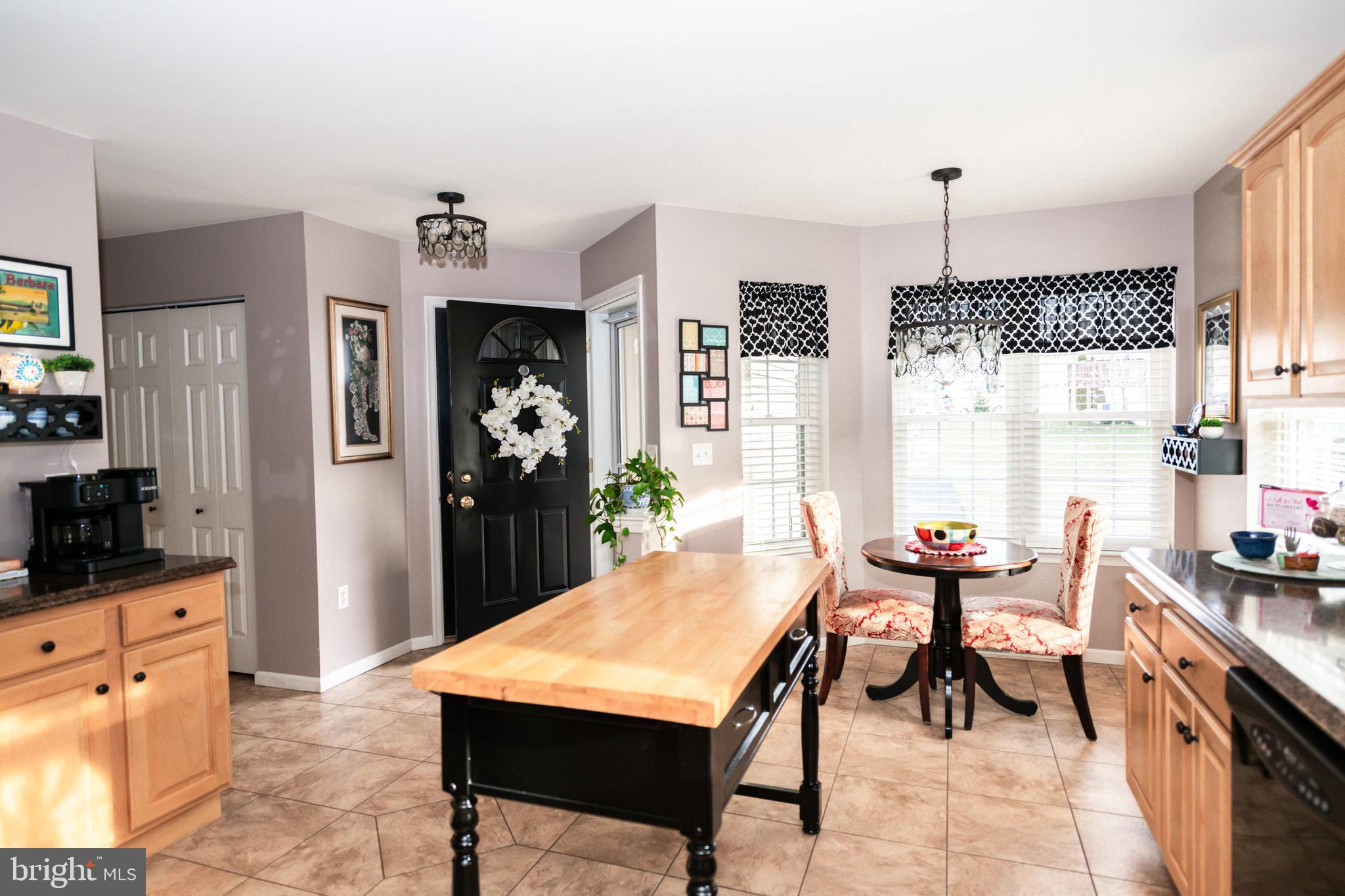 THE OAKS - Residential