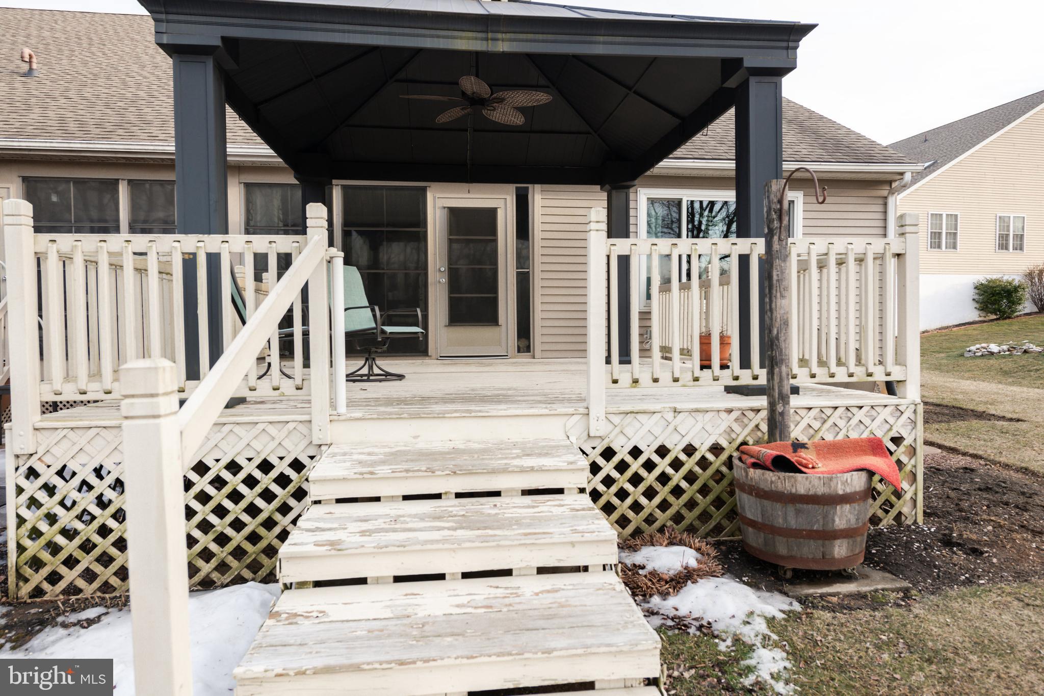 THE OAKS - Residential