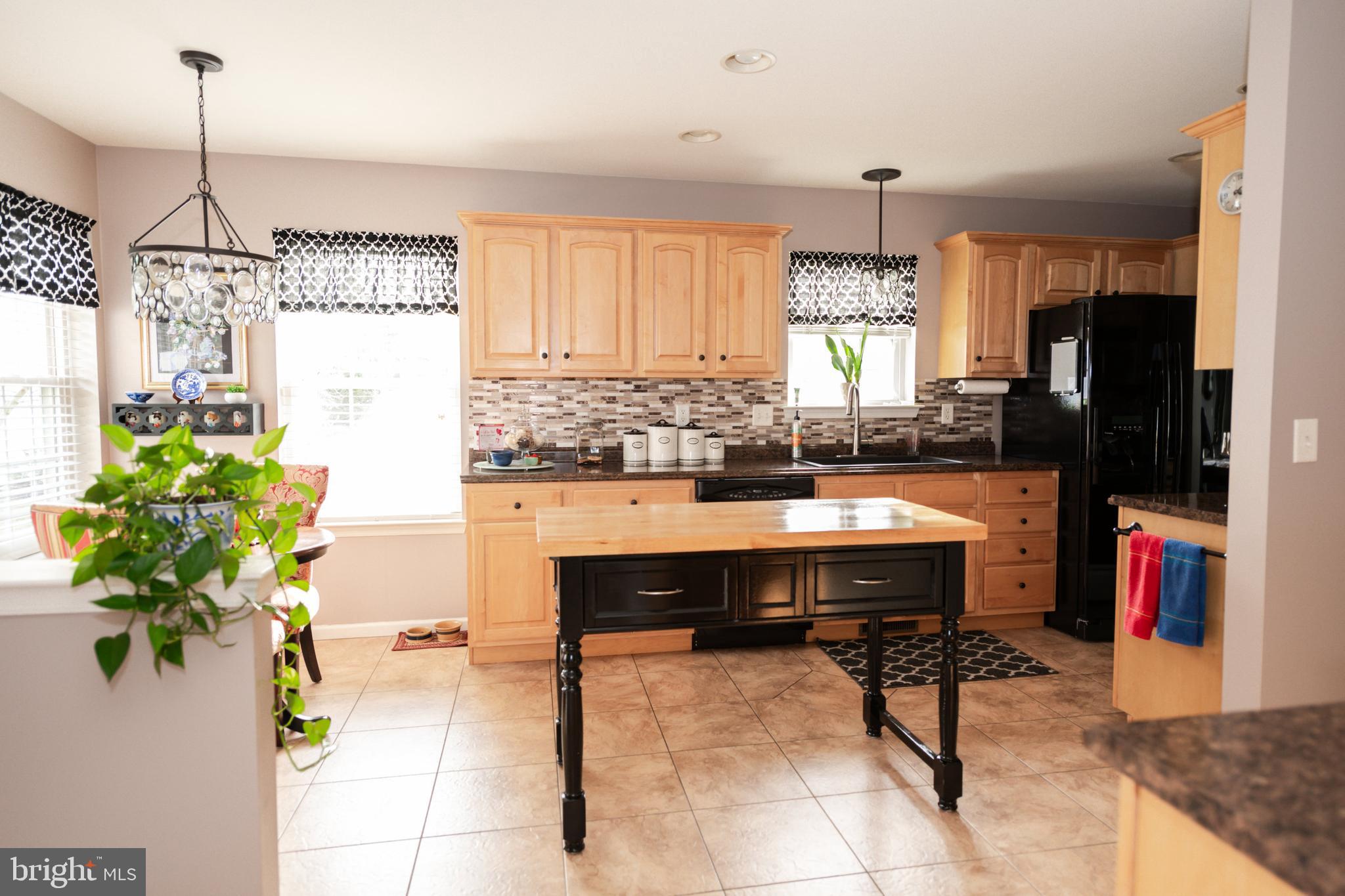 THE OAKS - Residential