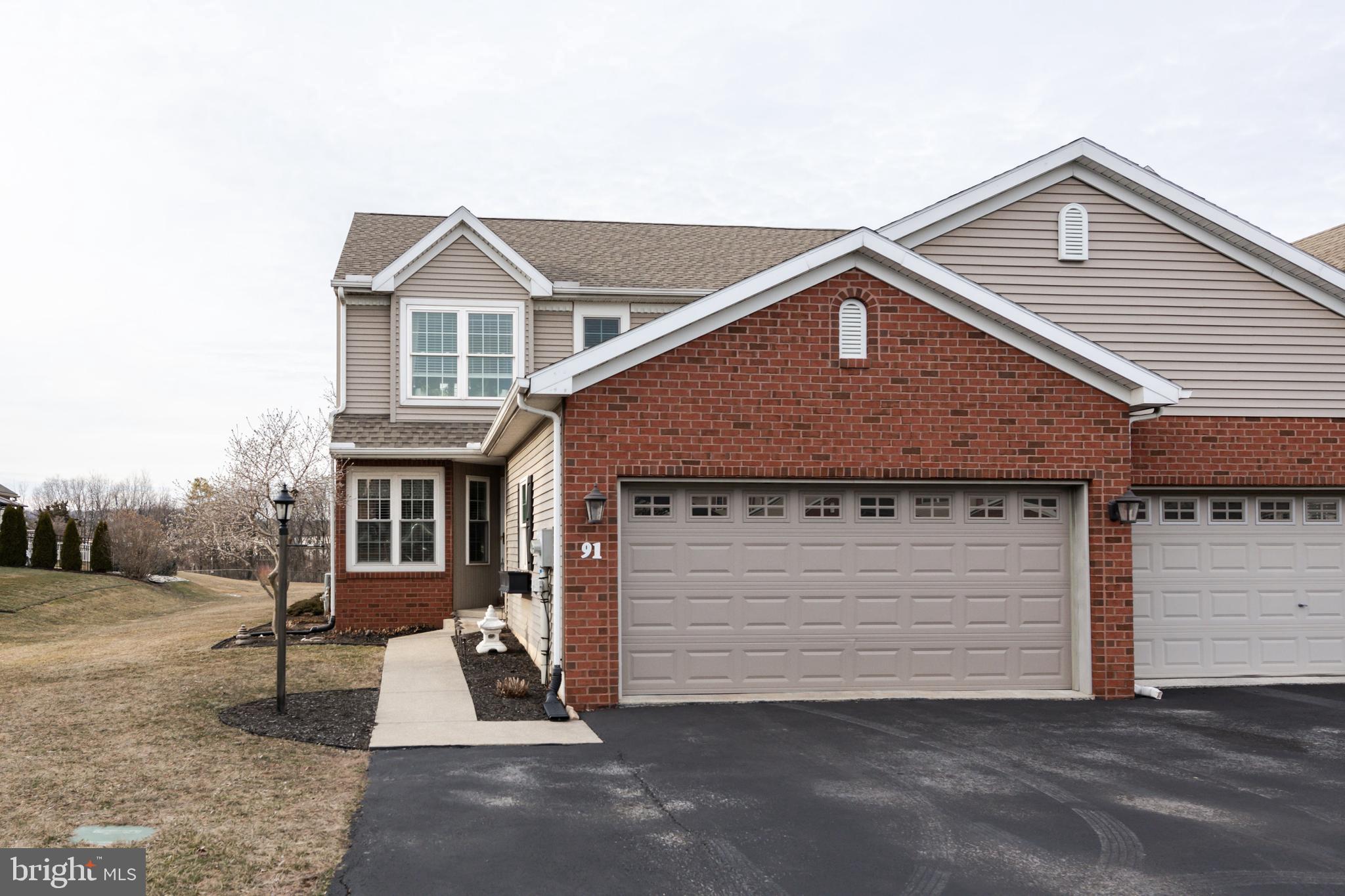 THE OAKS - Residential