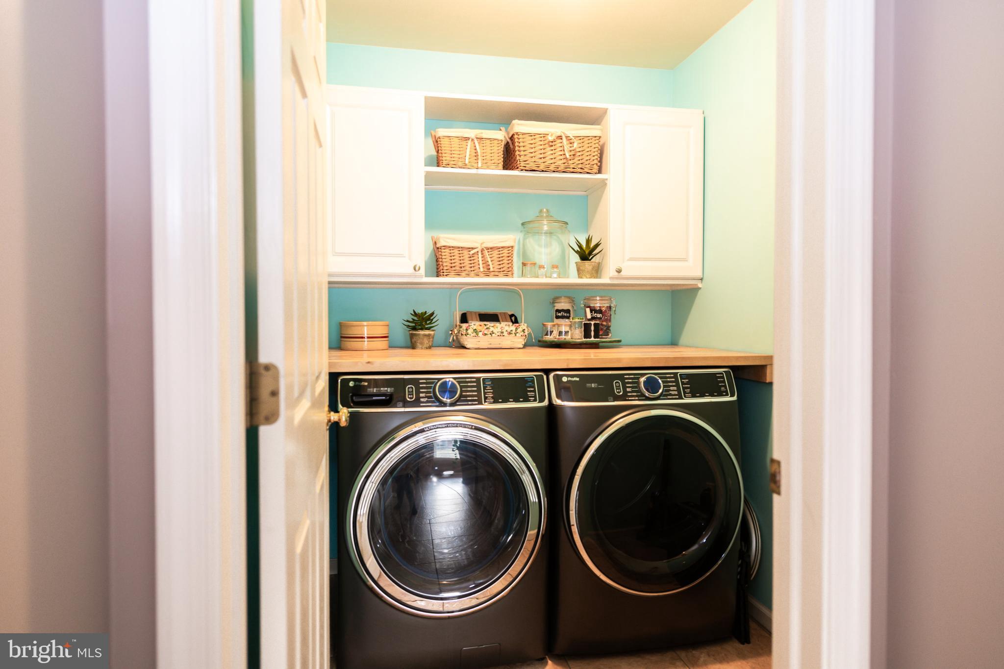 THE OAKS - Residential