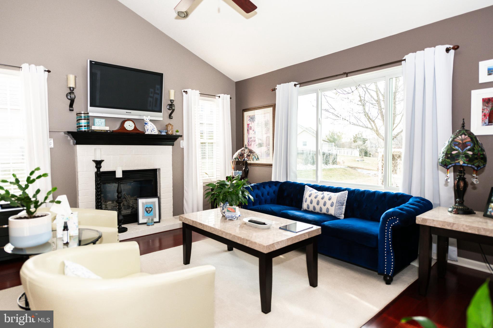 THE OAKS - Residential