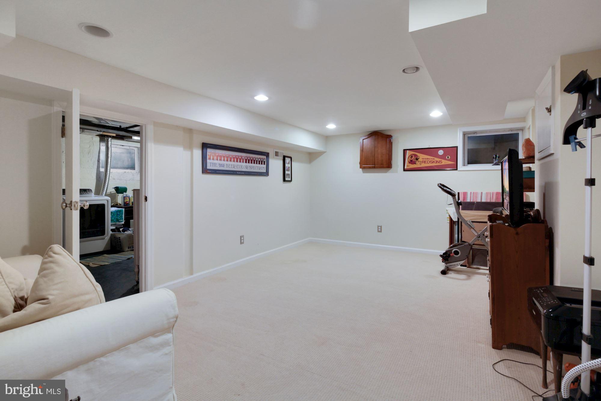 WOODACRES - Residential