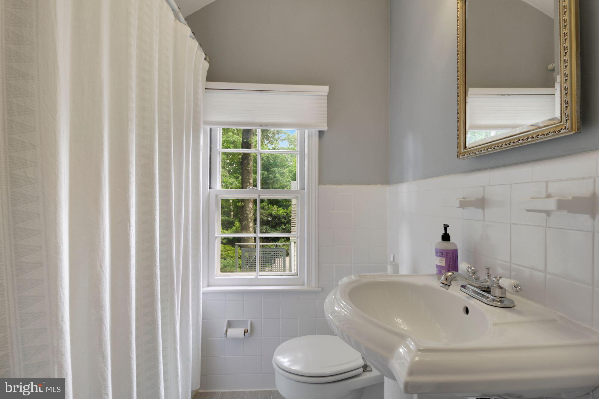 WOODACRES - Residential