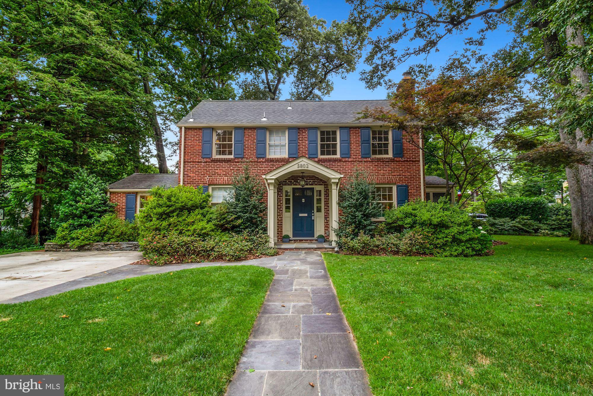 WOODACRES - Residential