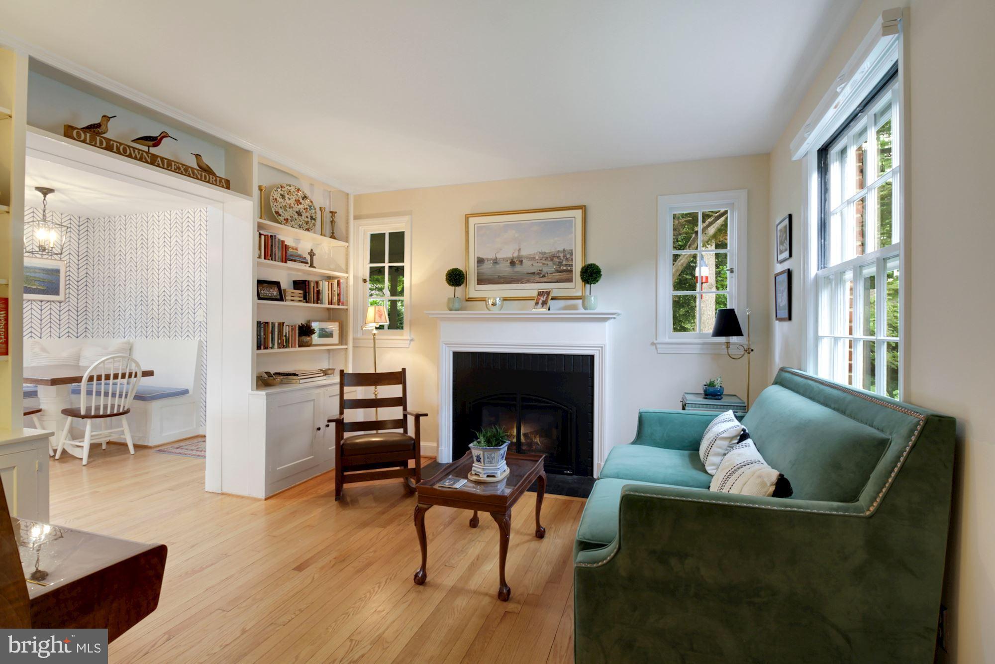 WOODACRES - Residential