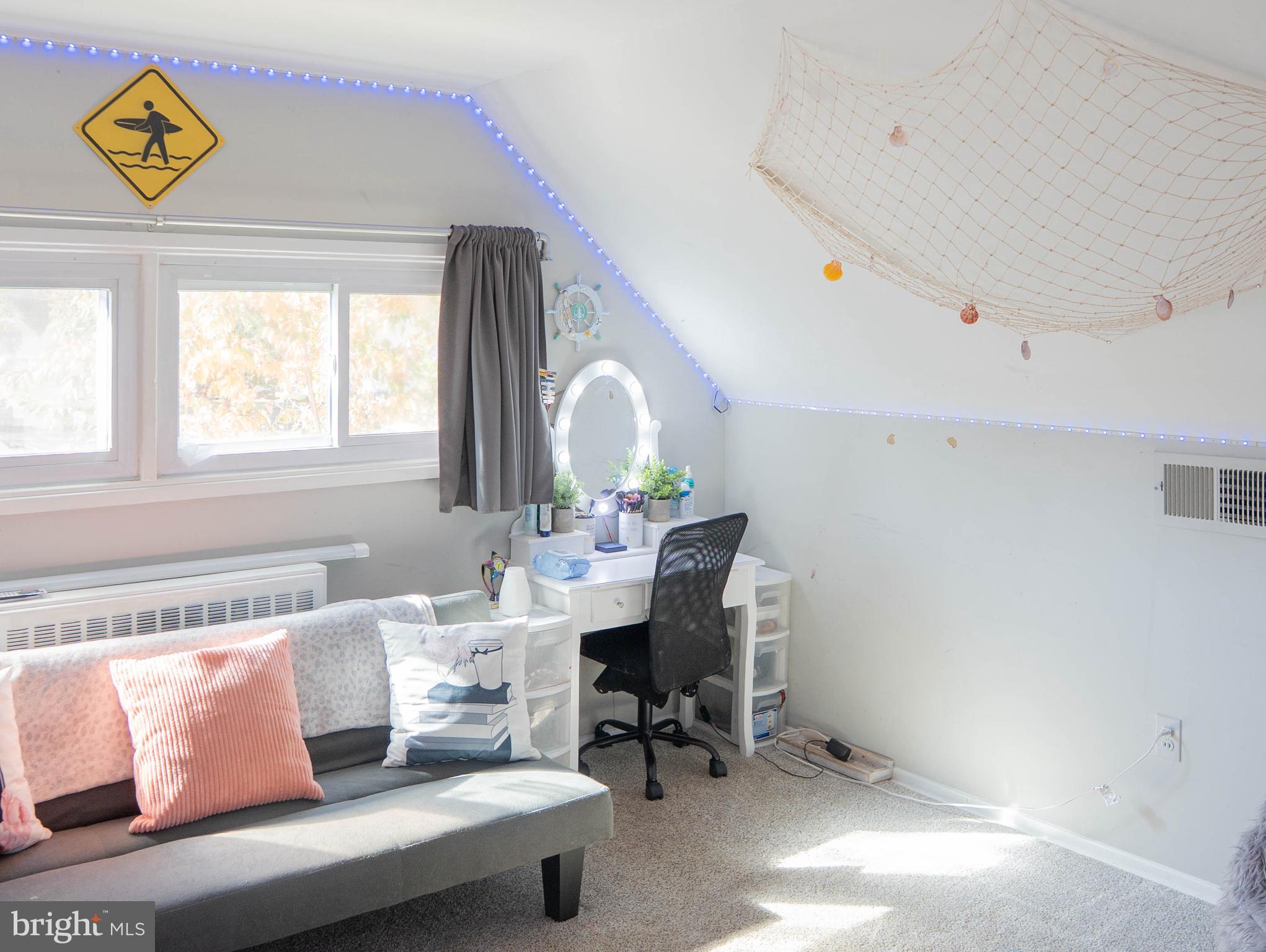 JUNIPER HILL - Residential