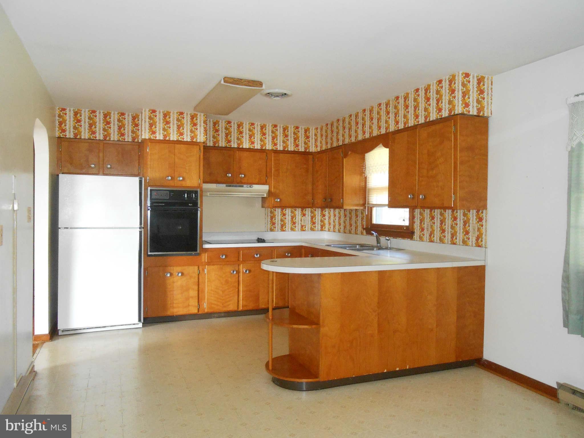 HALF PONE POINT - Residential Lease