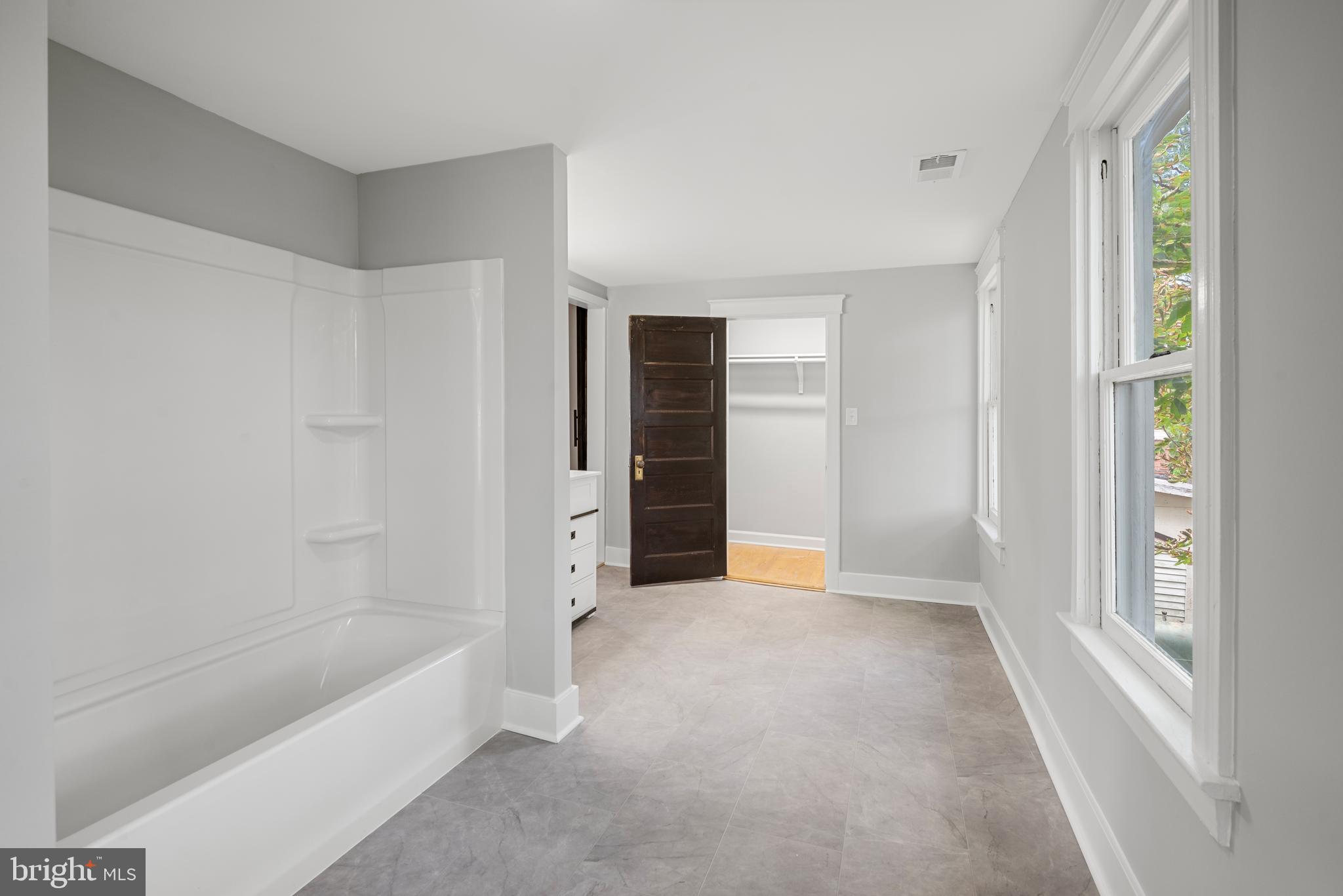 ROSEMONT - Residential