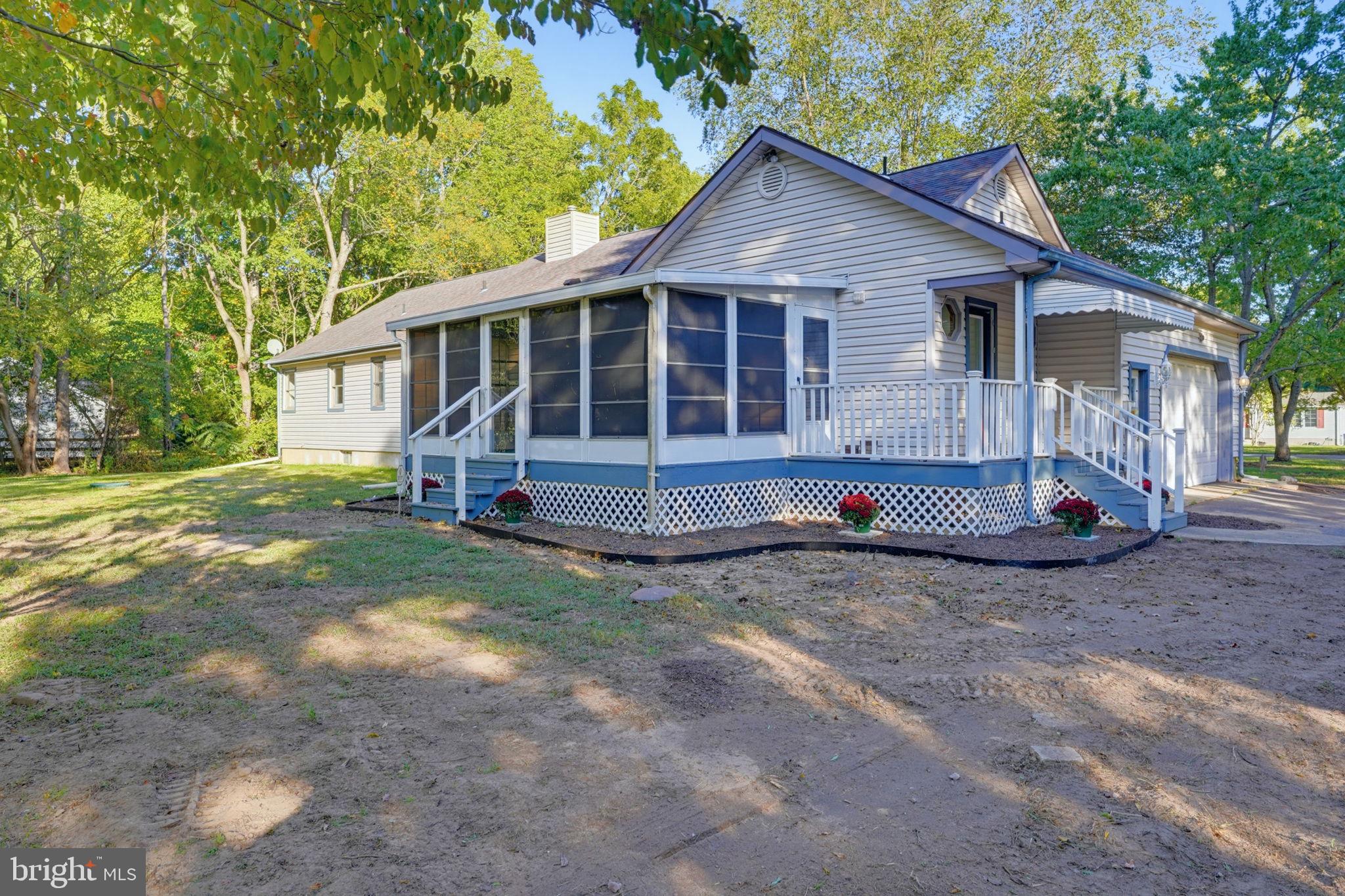 124 PICKWICK BOULEVARD
