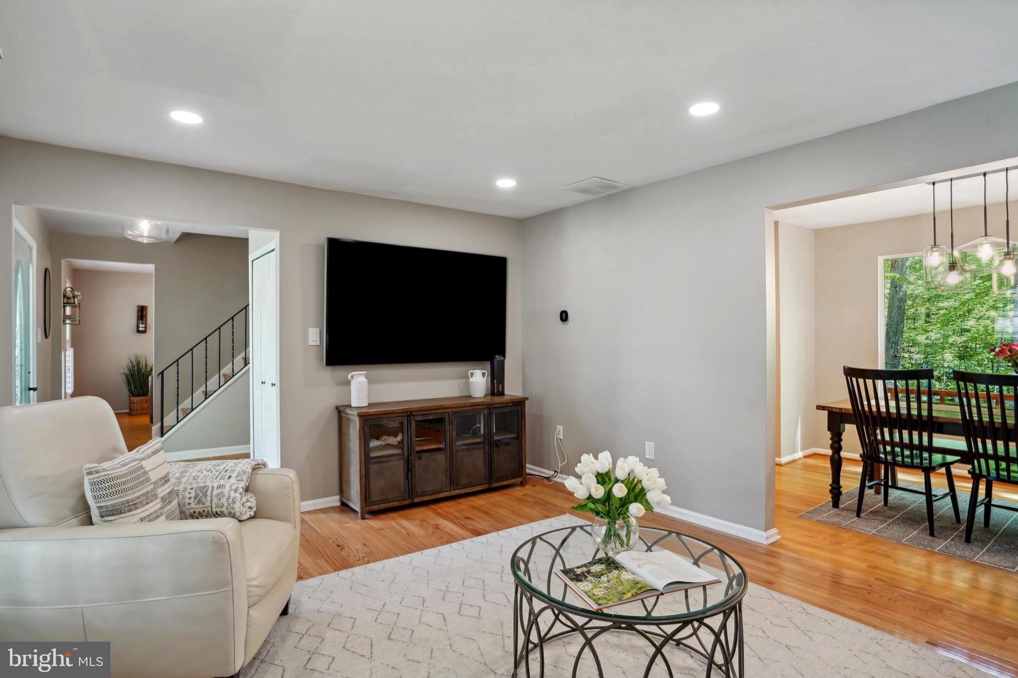 BURKE STATION SQUARE - Residential