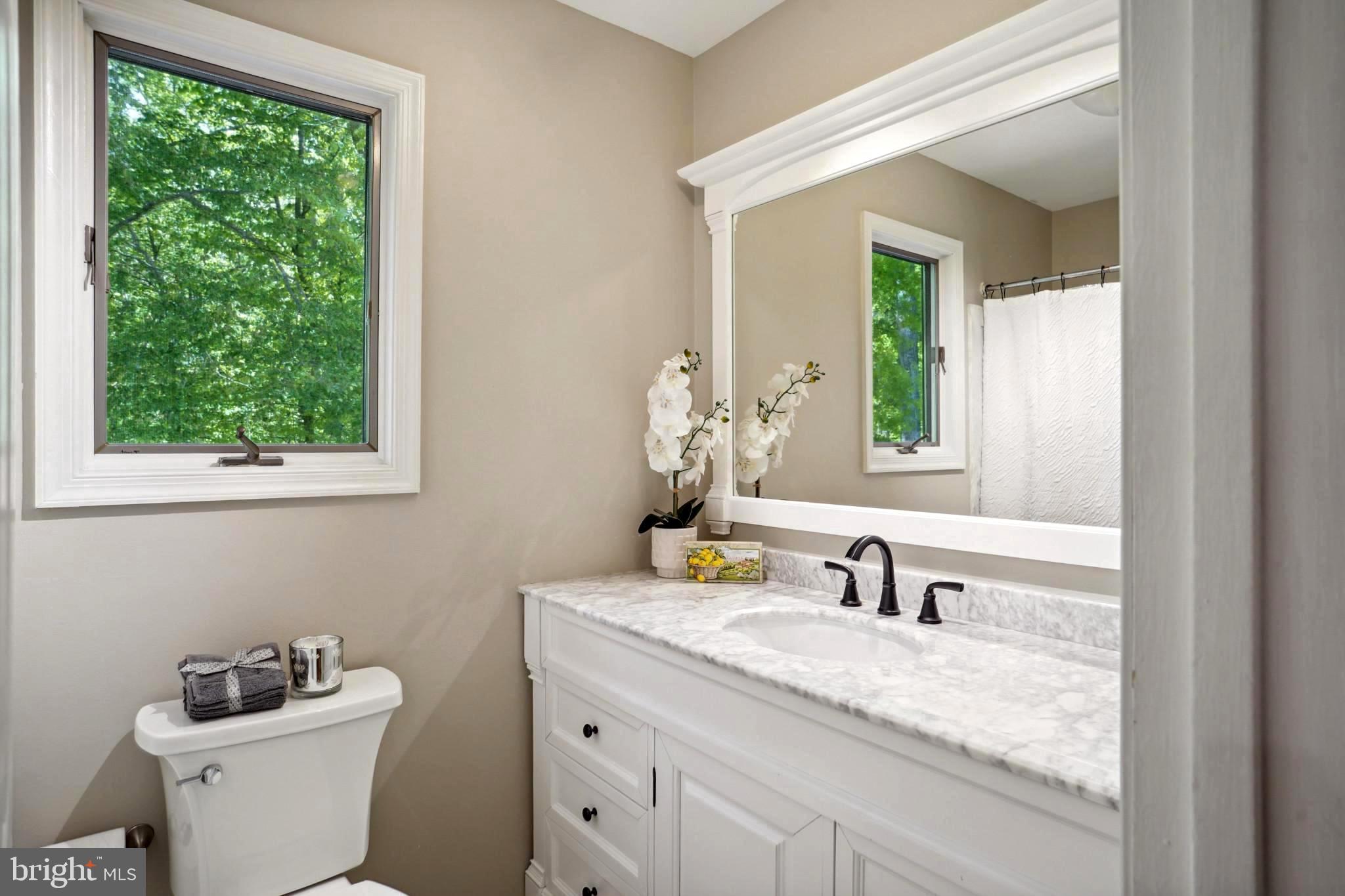 BURKE STATION SQUARE - Residential