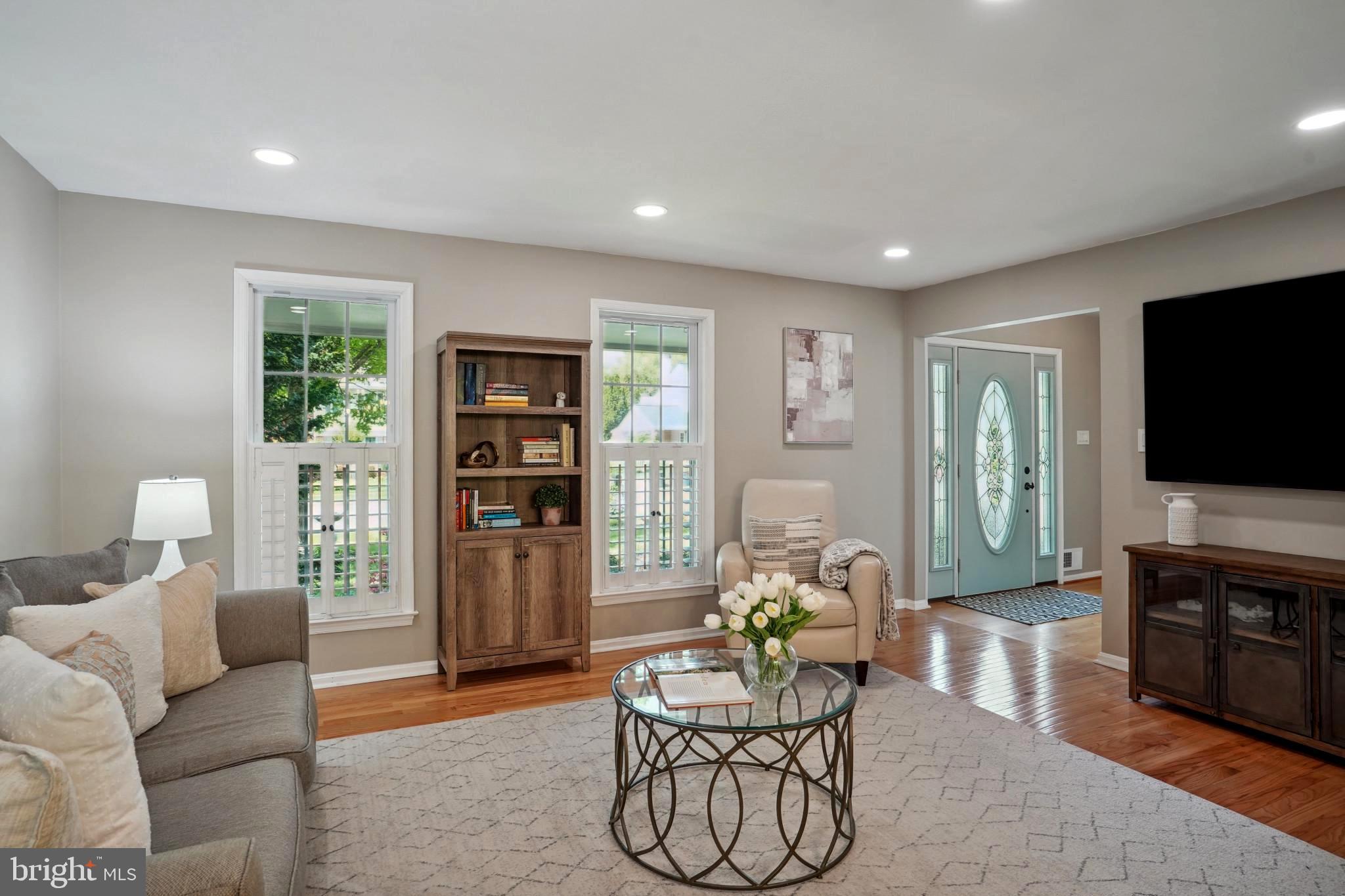 BURKE STATION SQUARE - Residential